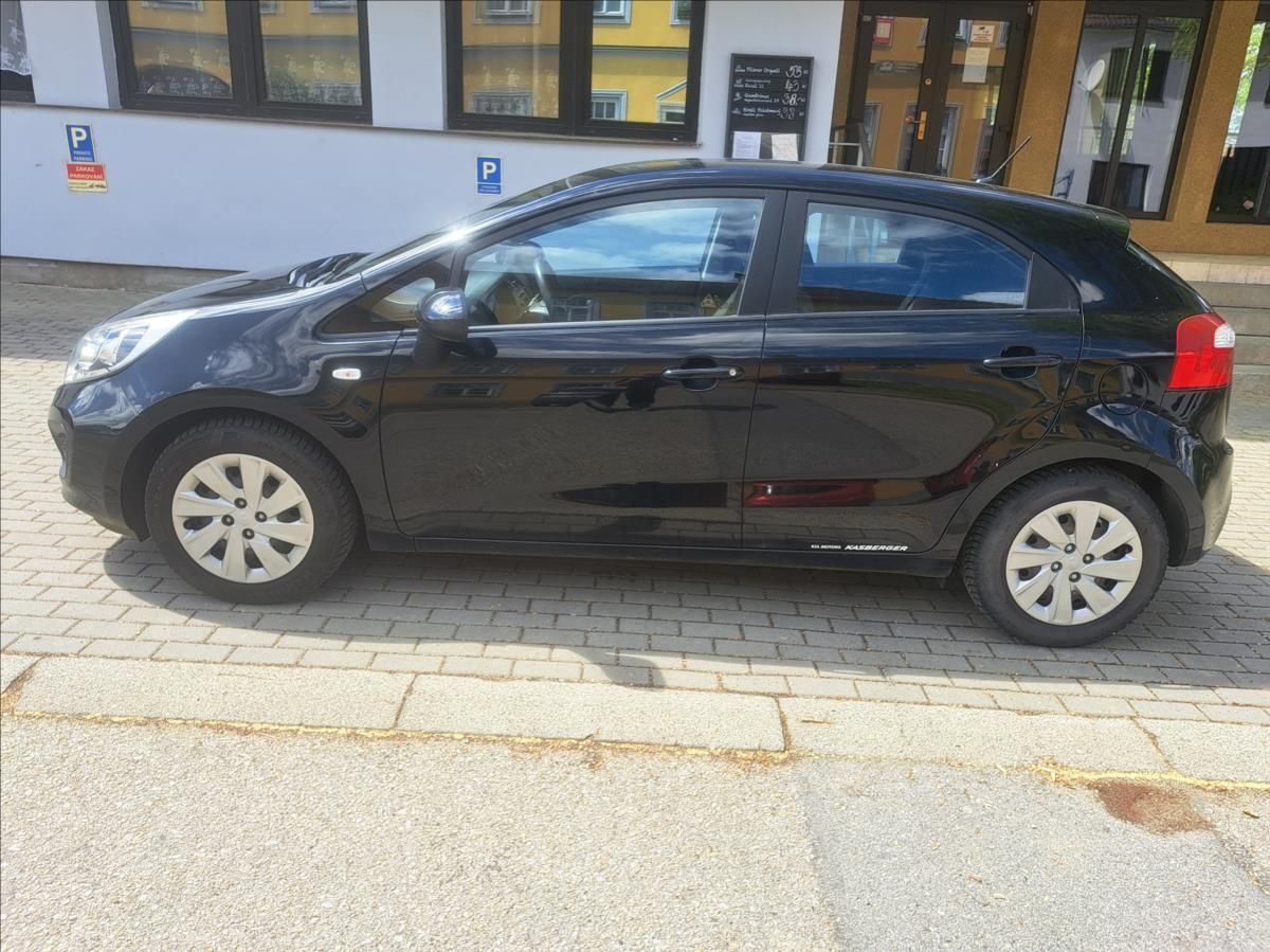 Kia Rio, 1,3 i - fotka 5