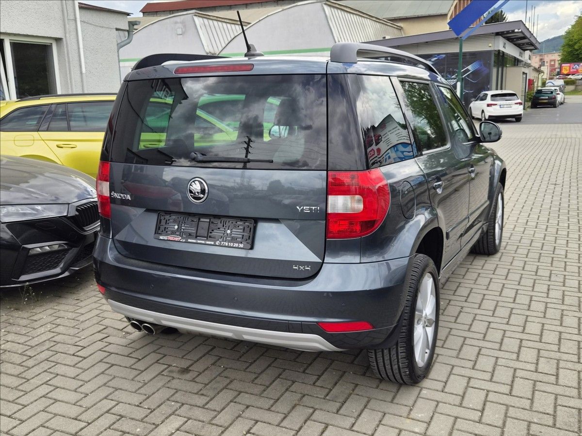 Škoda Yeti, 2,0 TDi DSG 4x4 *NAVI*SENZORY* - fotka 3