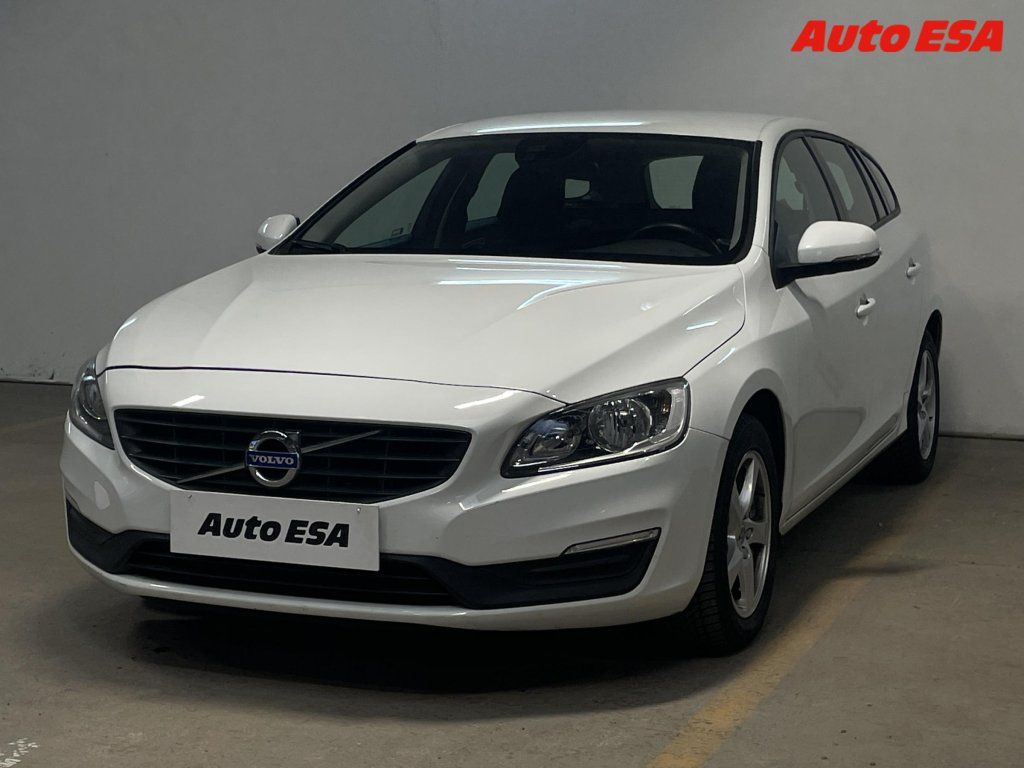 Volvo V60, 2.0d,ČR - fotka 3