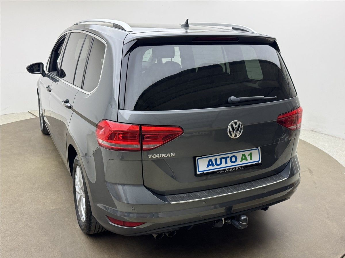 Volkswagen Touran, 2,0 110kW DSG 5-MÍST TAŽNÉ ČR - fotka 6