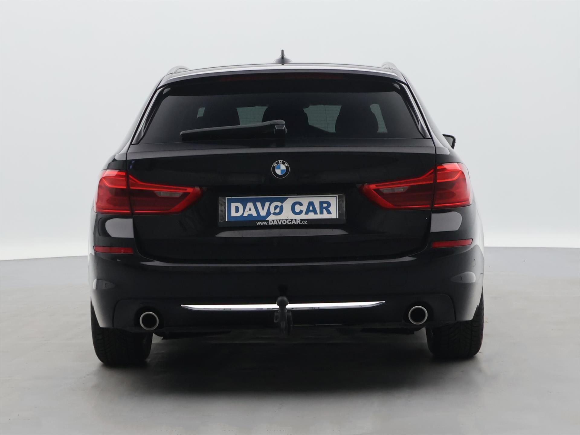 BMW Řada 5, 2,0 520d Aut 140kW Luxury Line - fotka 6