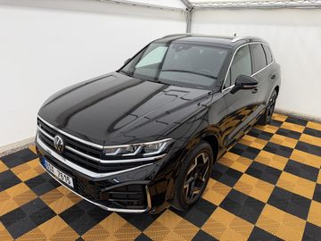 3.0Tdi*1-MAJ*DPH*HUD*R-LINE*