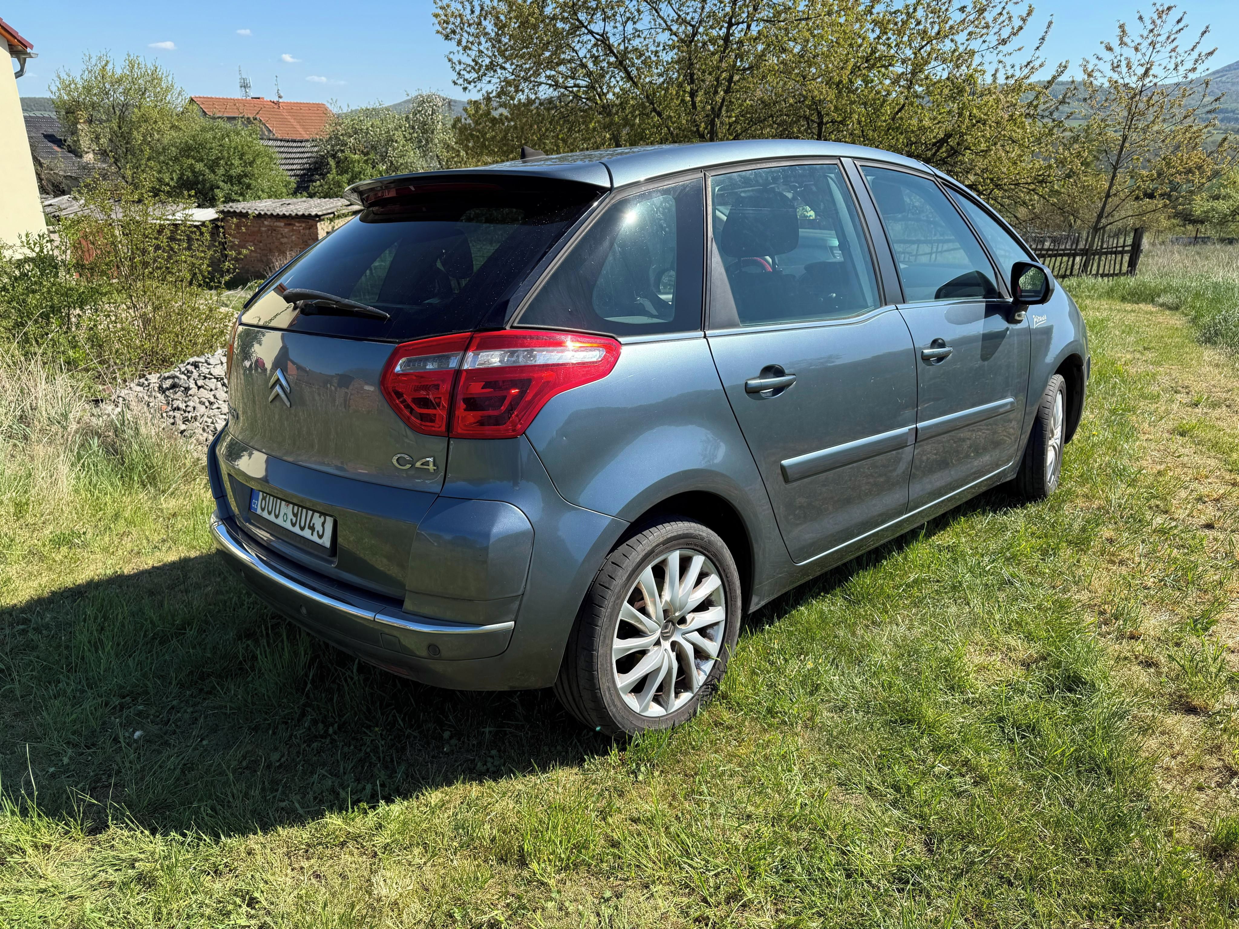 Citroën C4 Picasso, TDI - fotka 2