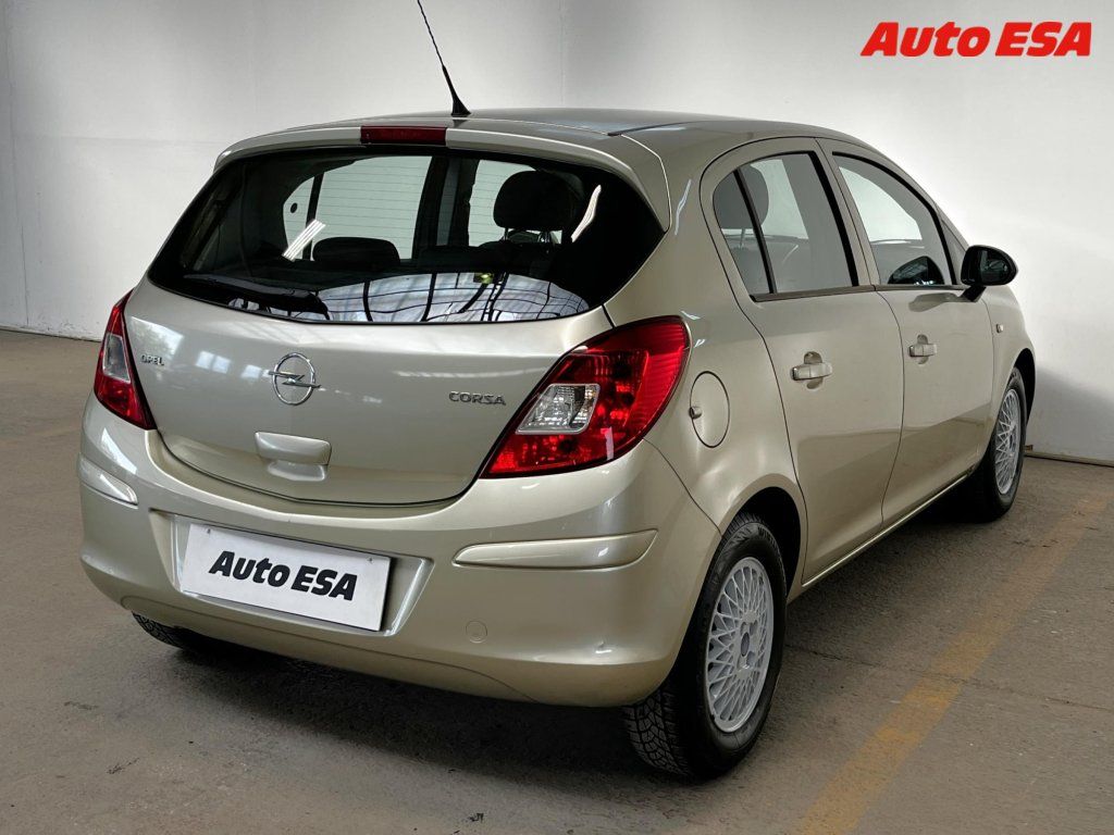 Opel Corsa, 1.2i,ČR,servis.kniha,AC - fotka 4