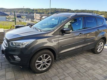 Ford Kuga, najeto 44 tis km.