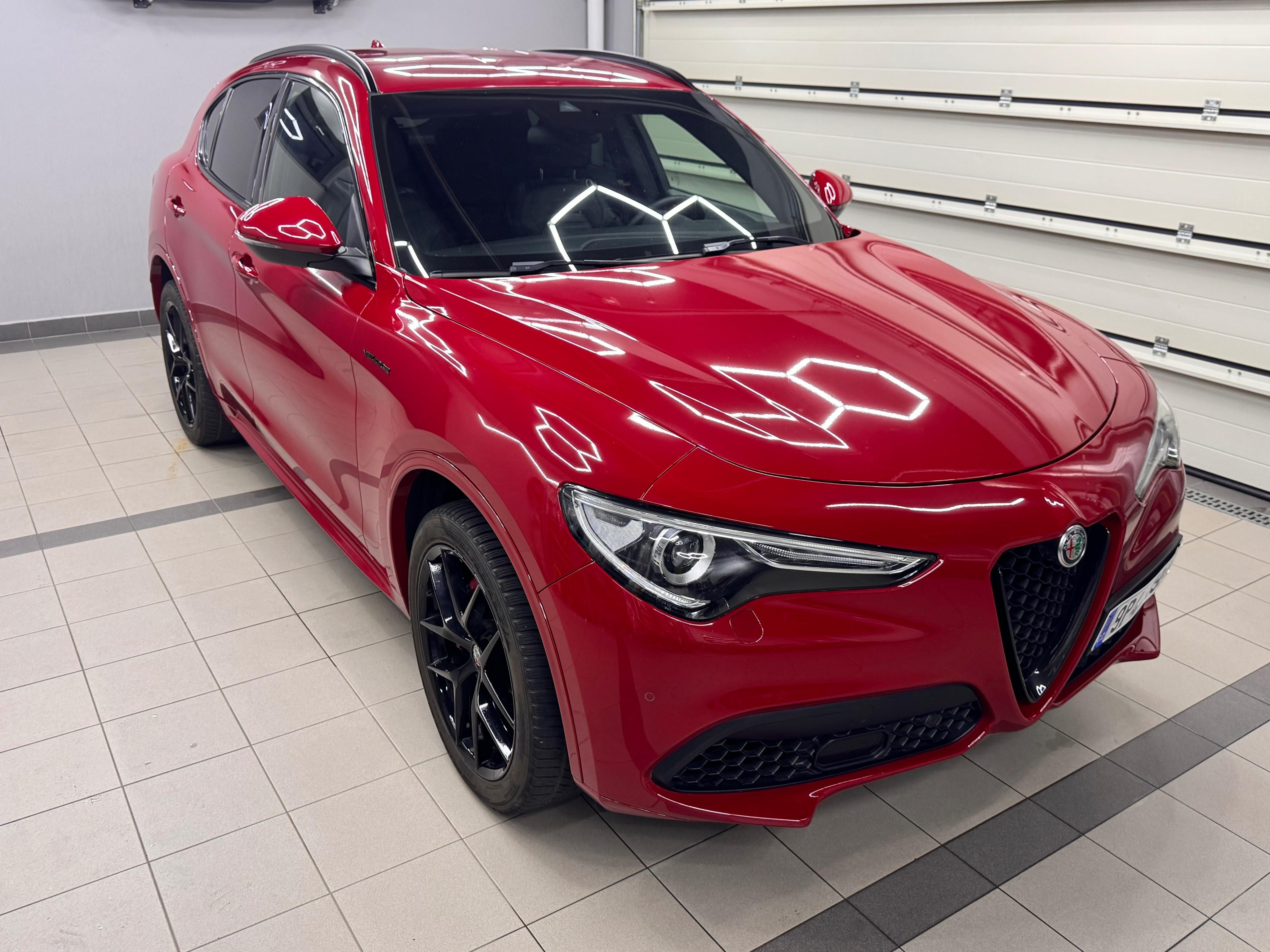 Alfa Romeo Stelvio, Super (Veloce) 280k Q4 - fotka 2
