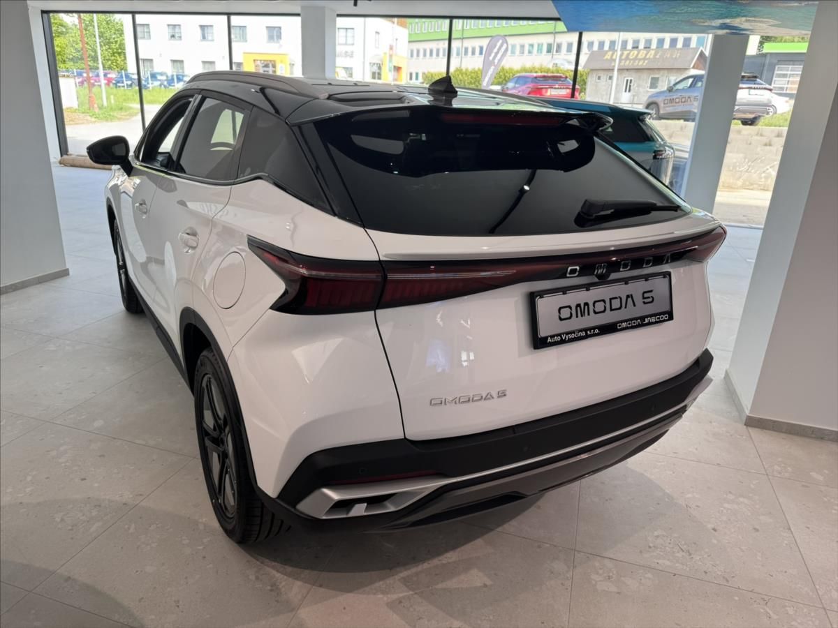 Omoda 5, 1,6 TGDi PREMIUM FACELIFT - fotka 3