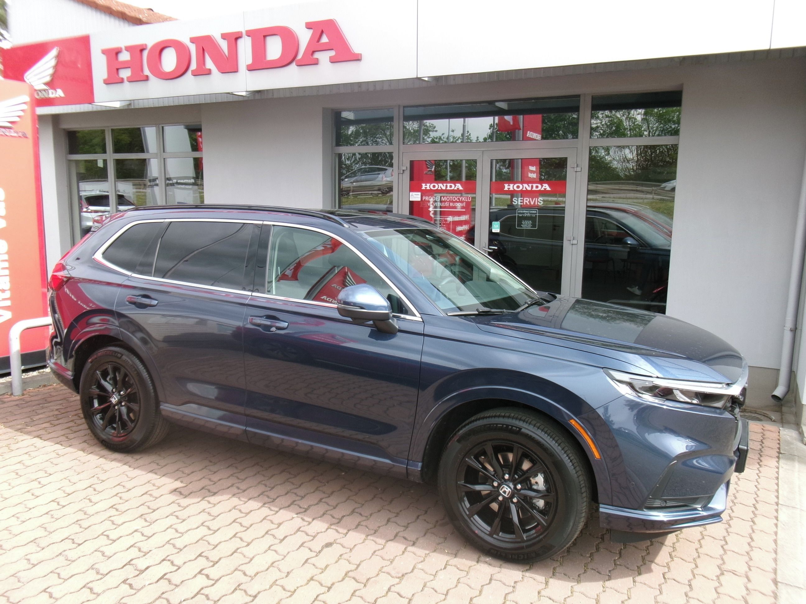 Honda CR-V, 2.0 Plug-in ELEGANCE TECH 26 - fotka 5