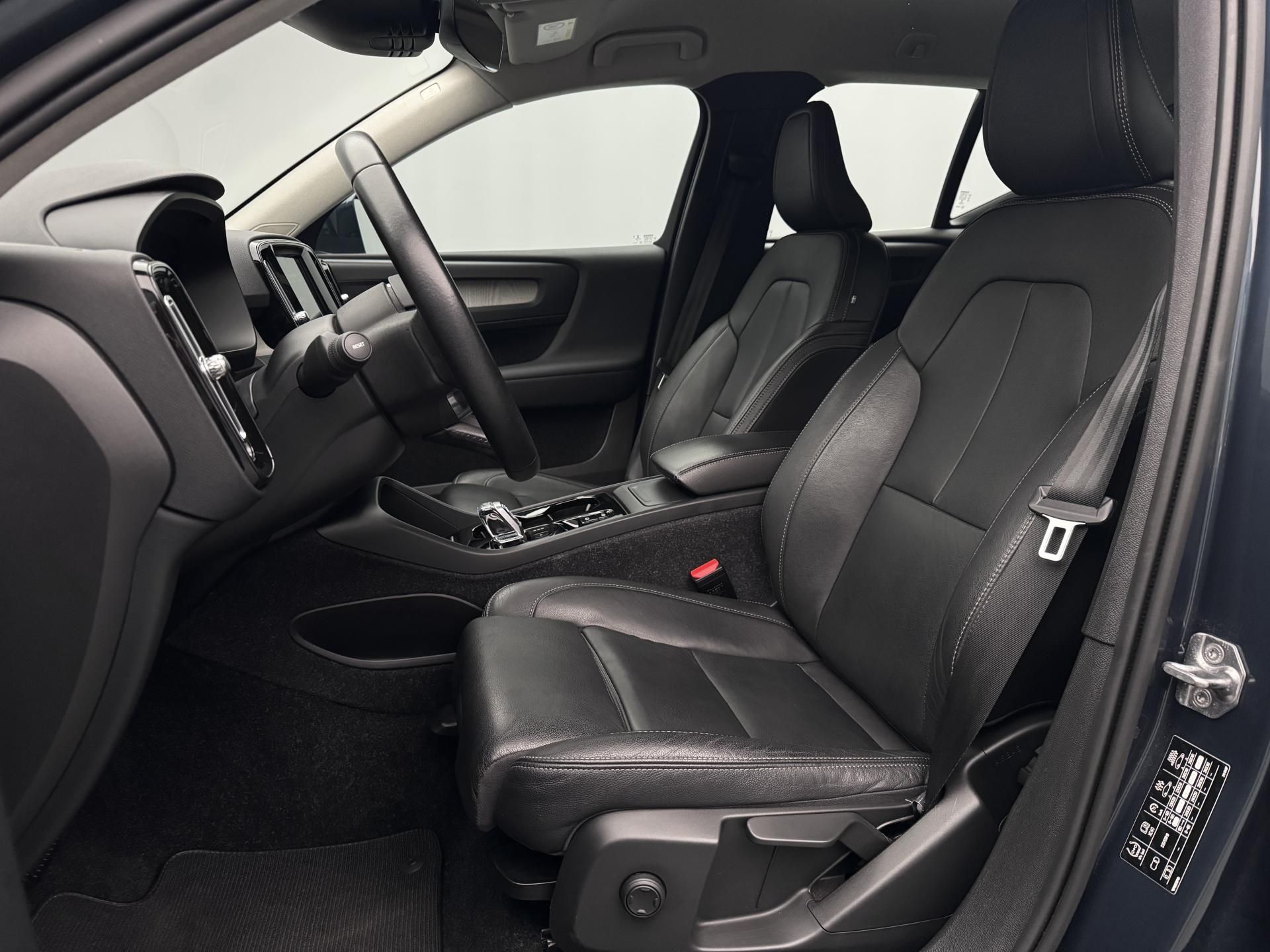 Volvo XC40, D3 INSCRIPTION AUT - fotka 4