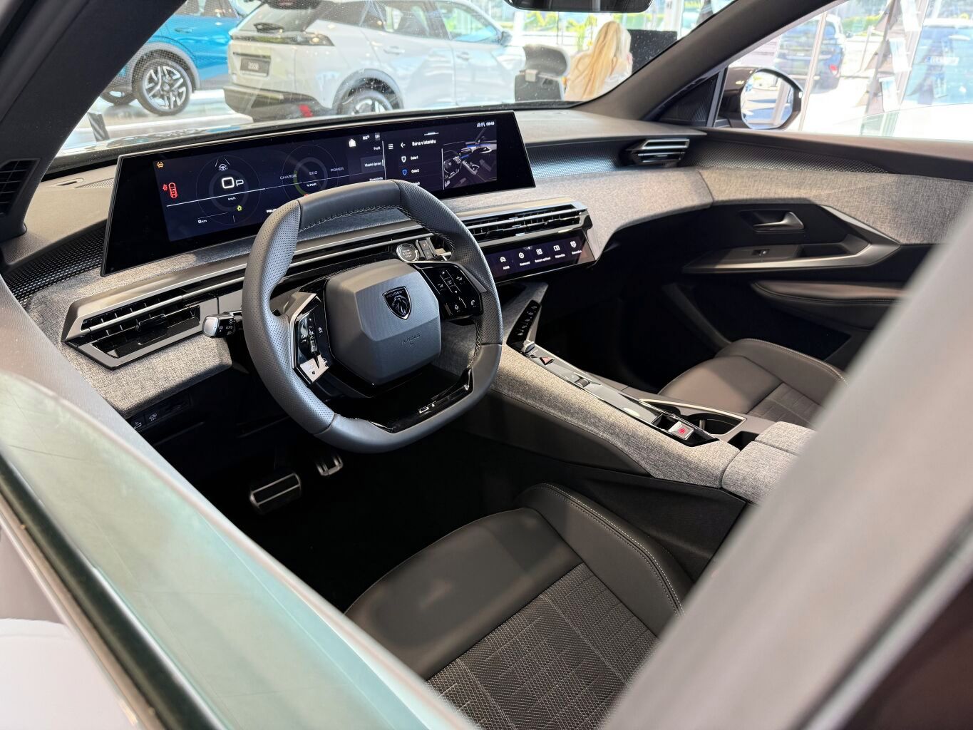 Peugeot 5008, GT Hybrid 145 e-DCS6 - fotka 6