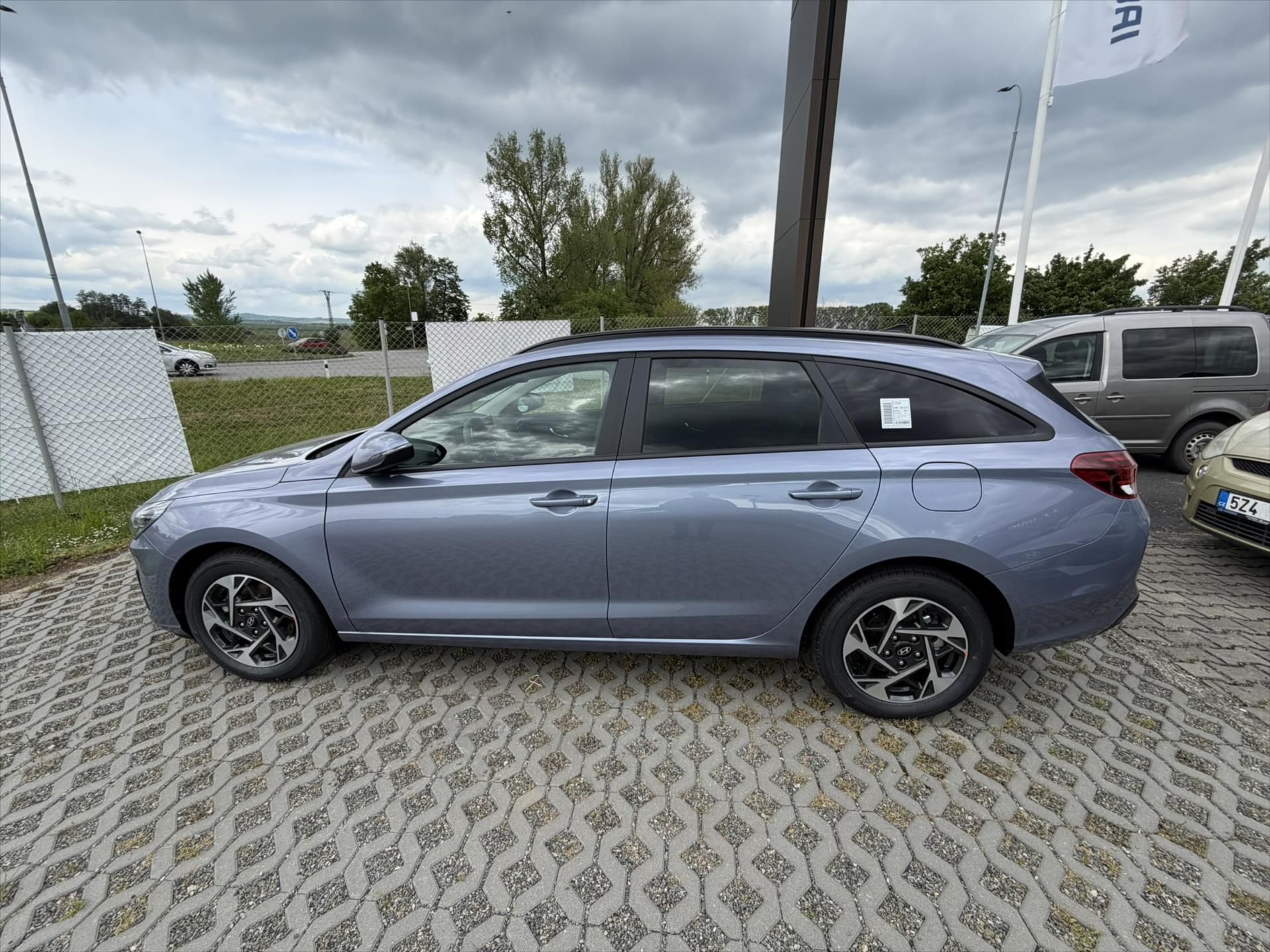 Hyundai i30, 1,0 T-GDI 85kW 6st. MT  GO CZE - fotka 2