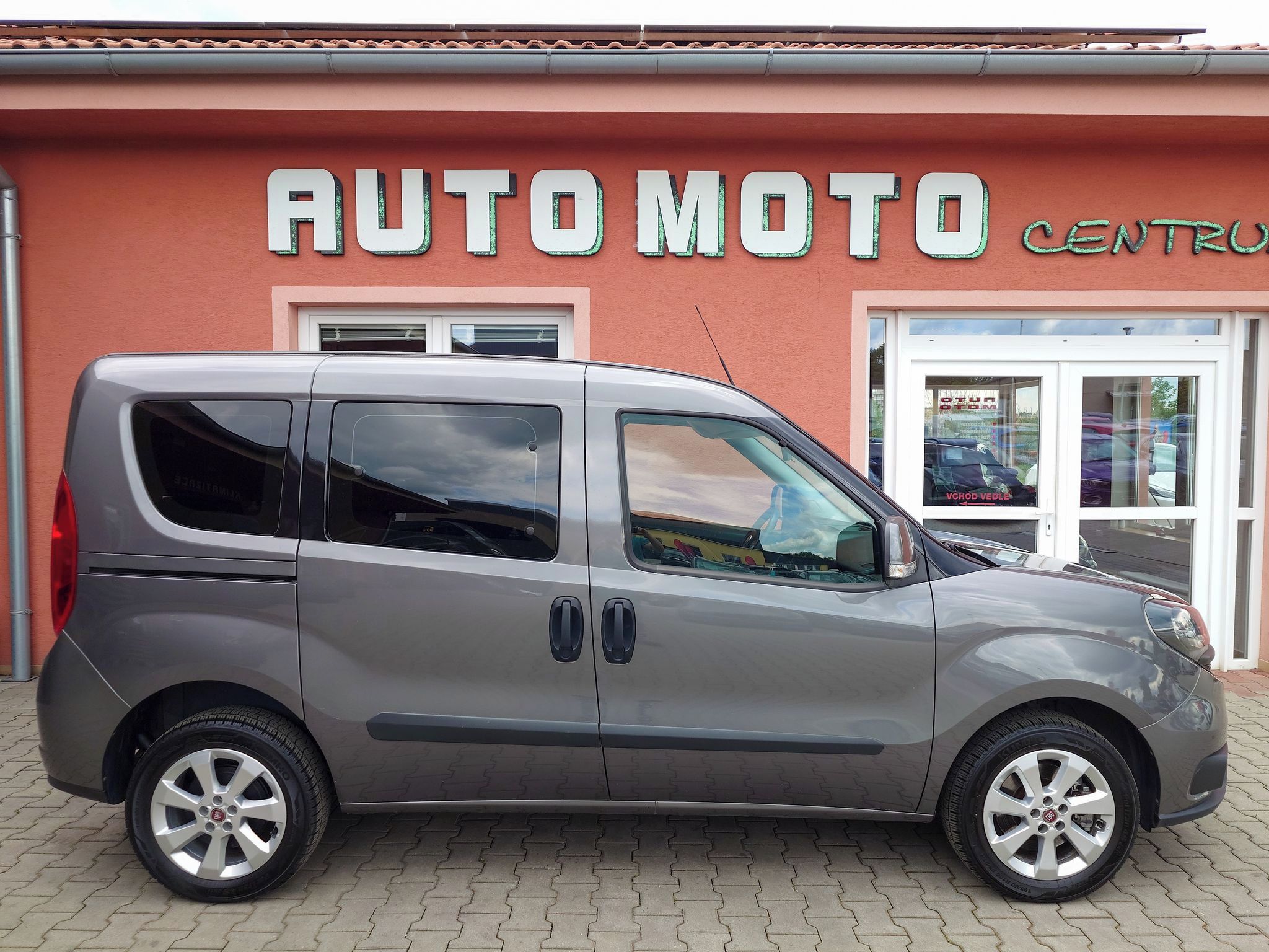 Fiat Dobló, 1.4 T-Jet  88 kW - fotka 5