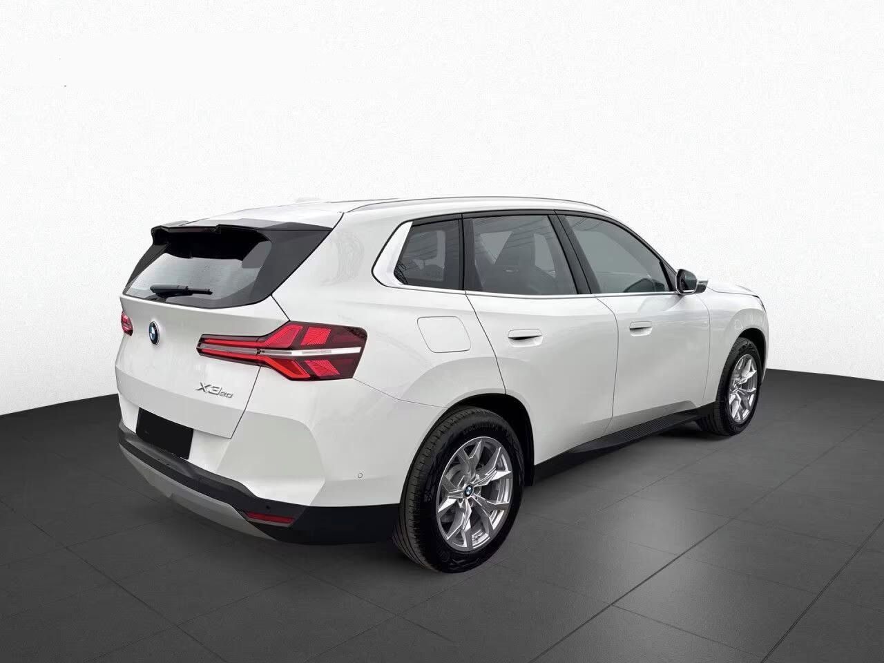 BMW X3, xDrive 20I*360° kamera*HUD* - fotka 4