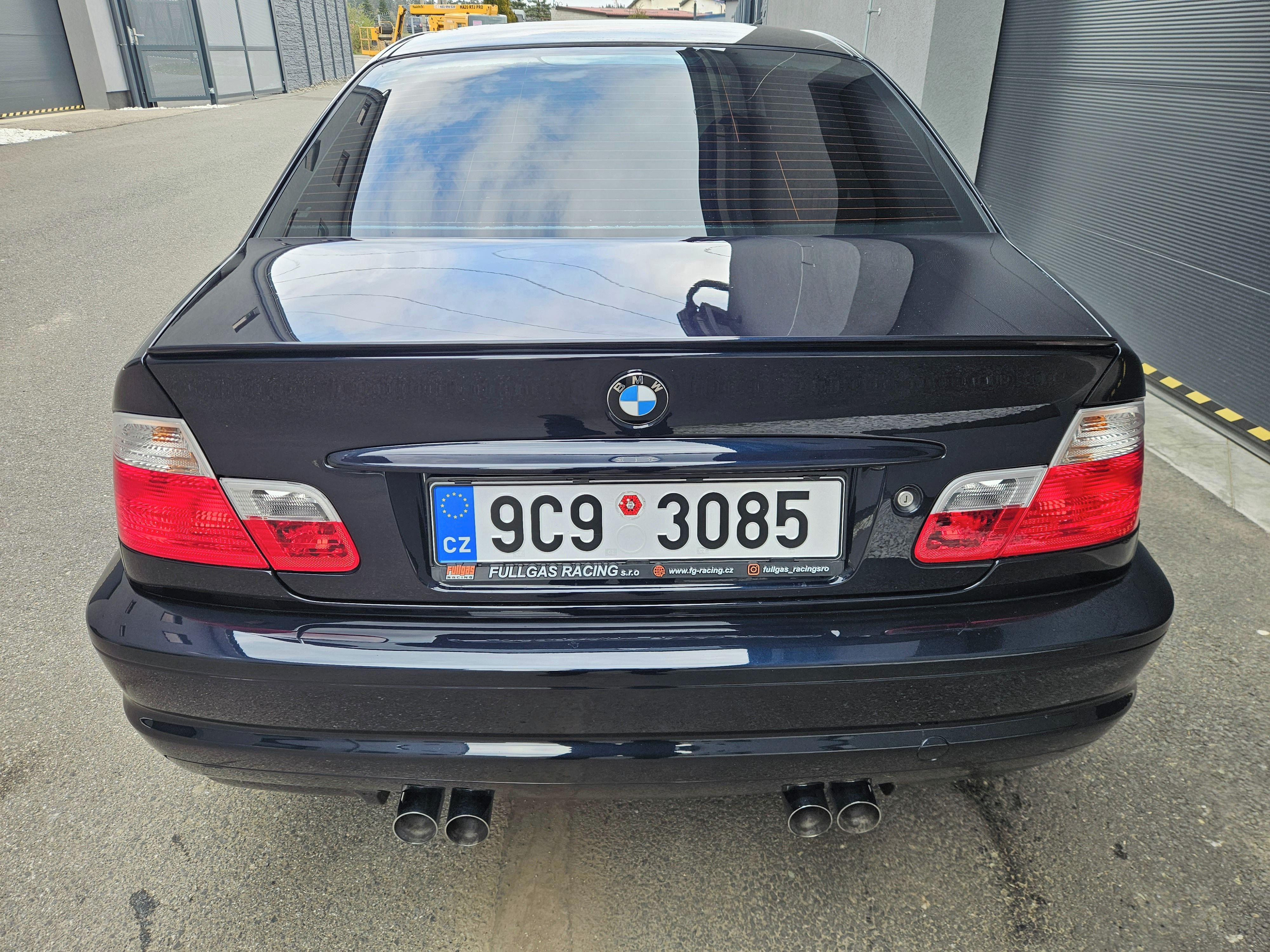 BMW M3, Bmw M3,E46 r.v.2003 110t.km - fotka 3