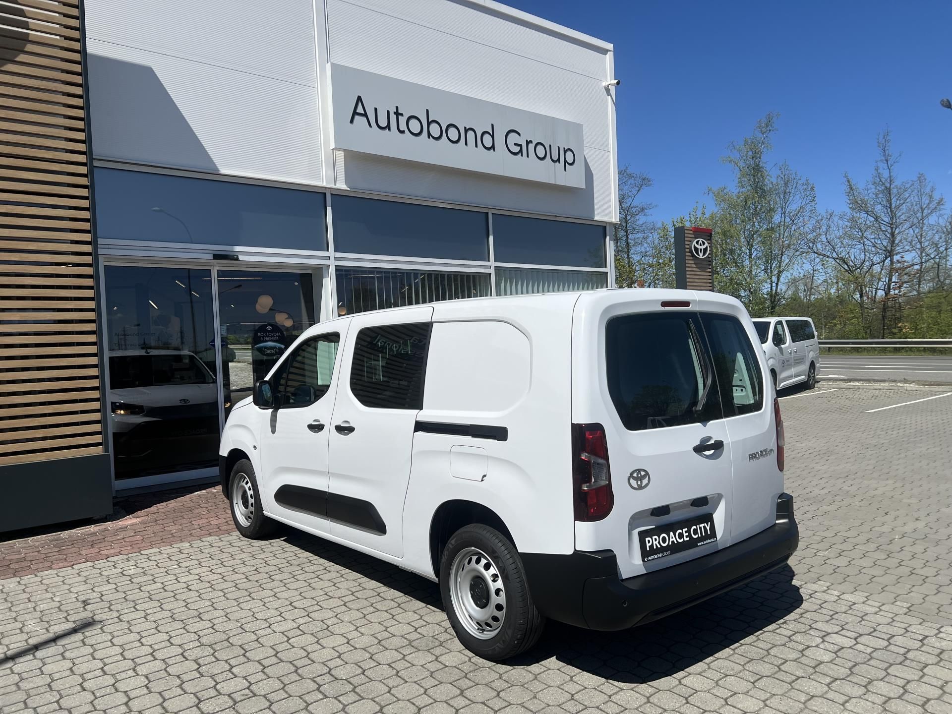 Toyota Proace City, 1.5D 6MT Crewcab 5S - fotka 4