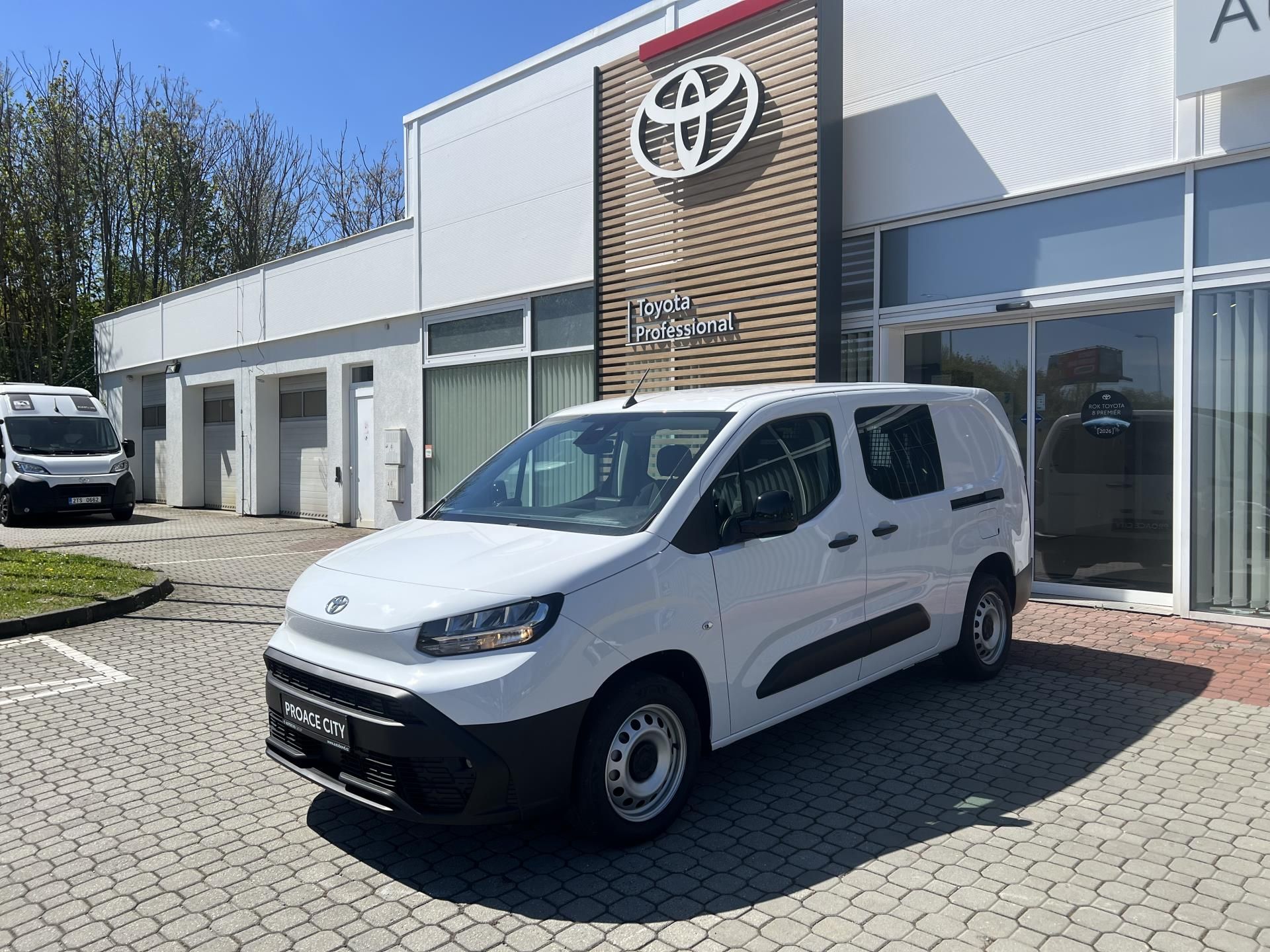 Toyota Proace City, 1.5D 6MT Crewcab 5S - fotka 2