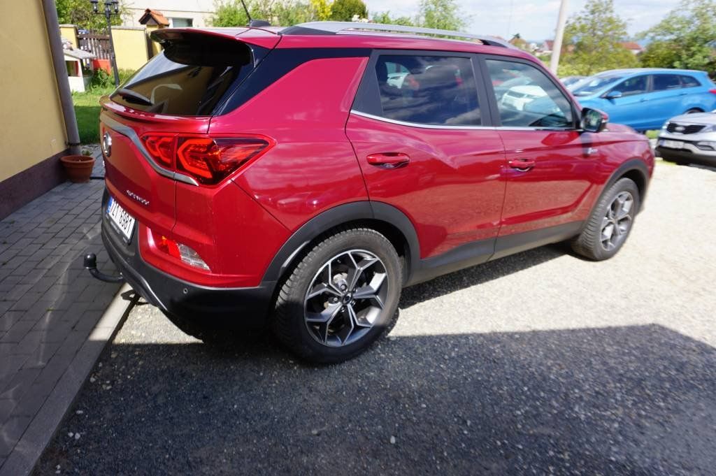 SsangYong Korando, 1,5 1,MAJITELKA NOVÉ V ČR - fotka 3