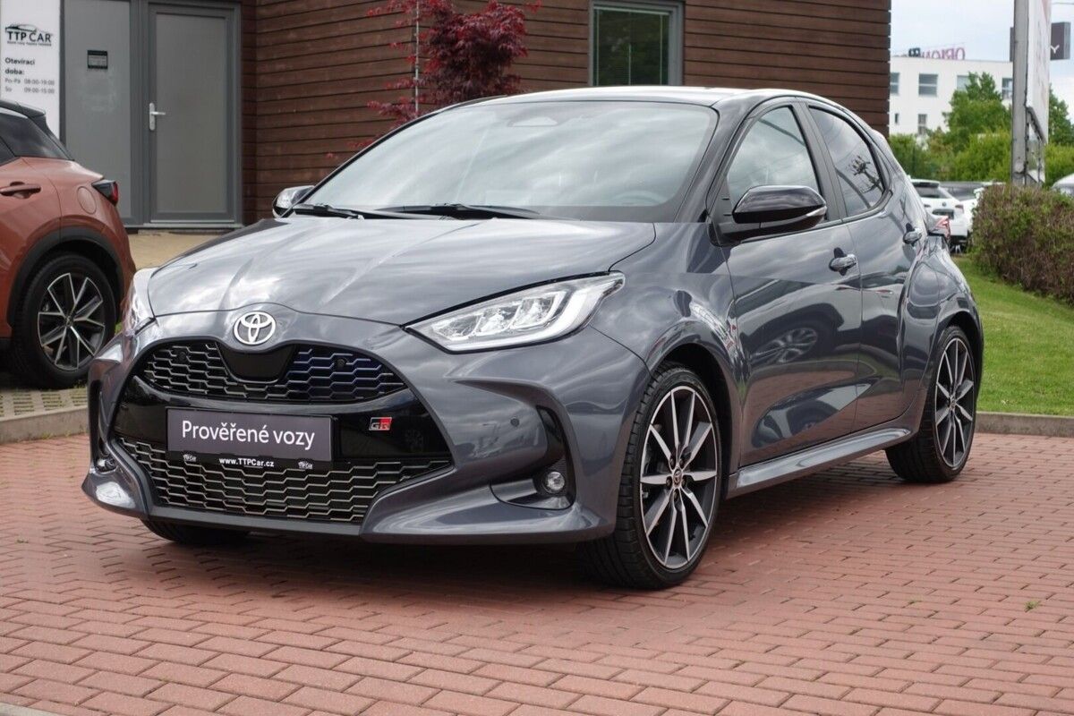 Toyota Yaris, 1,5 HEV GR SPORT VIP Skyview