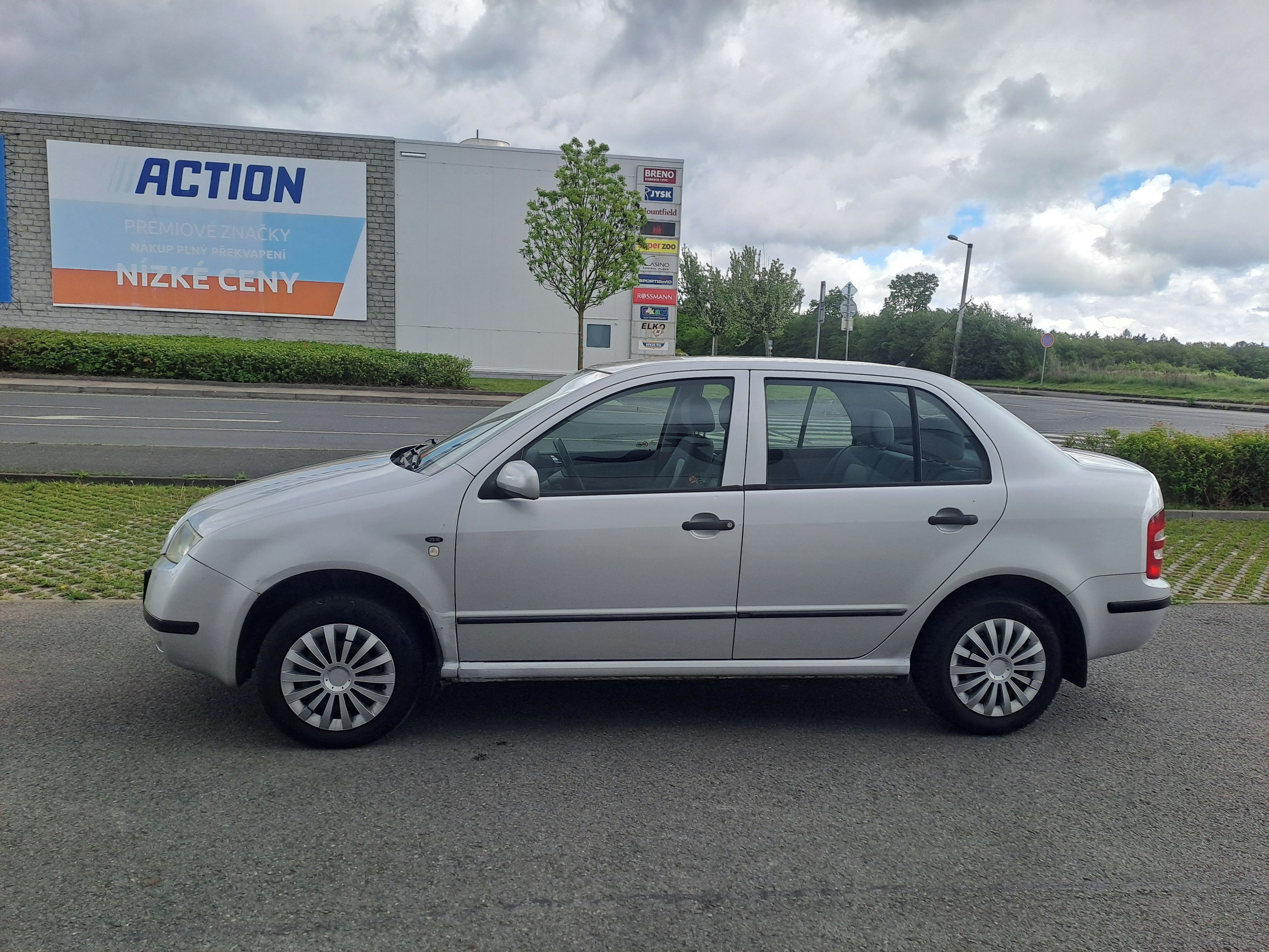 Škoda Fabia, 1.4i 50KW SPOLEHLIVÉ AUTO - fotka 4