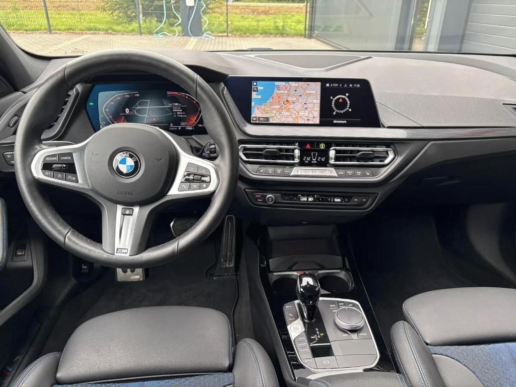 BMW Řada 1, 120 d M SPORT*Kamera*Navi* - fotka 4