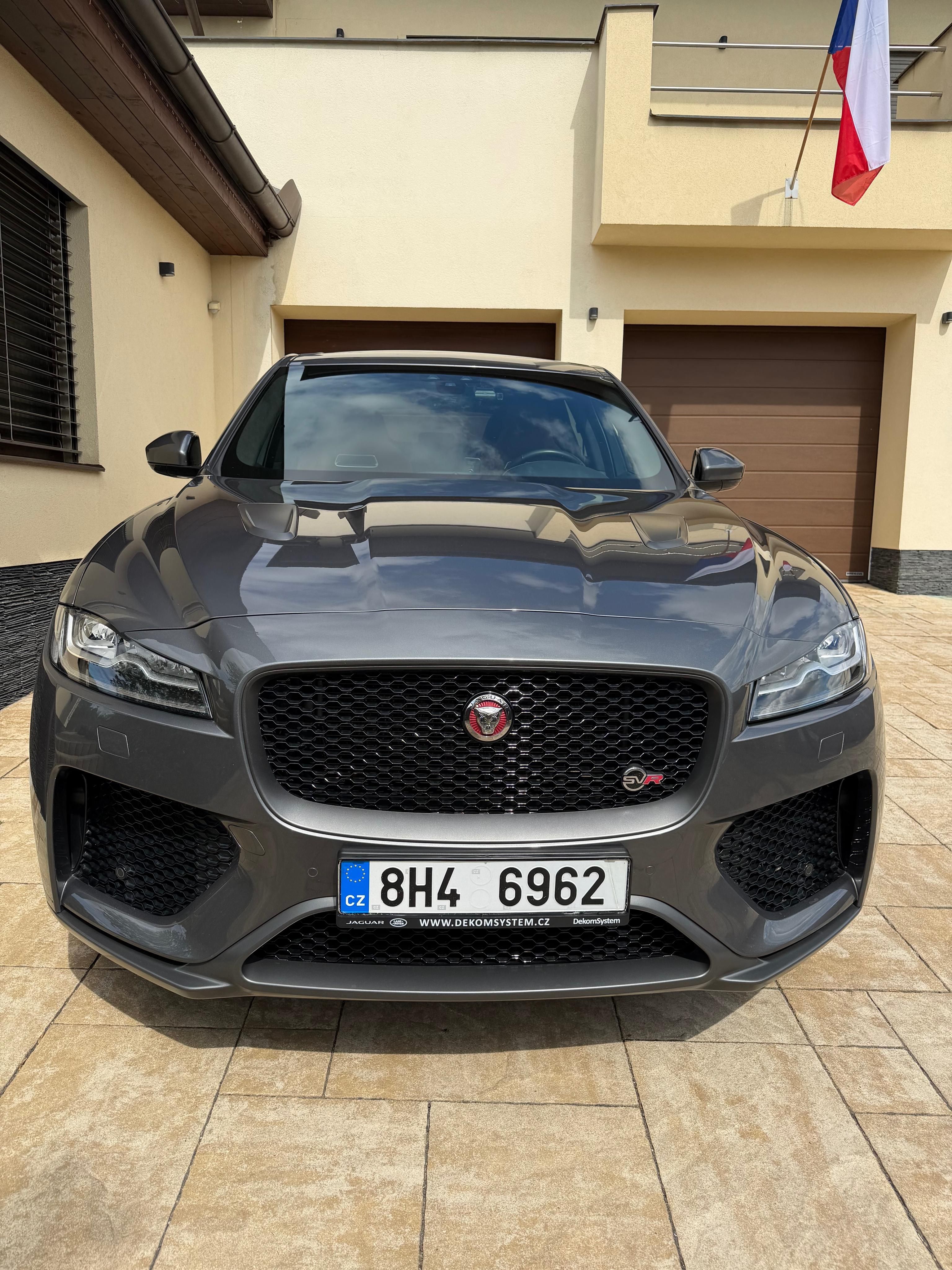 Jaguar F-Pace, Jaguar F-Pace SVR AWD 405 kW | - fotka 5