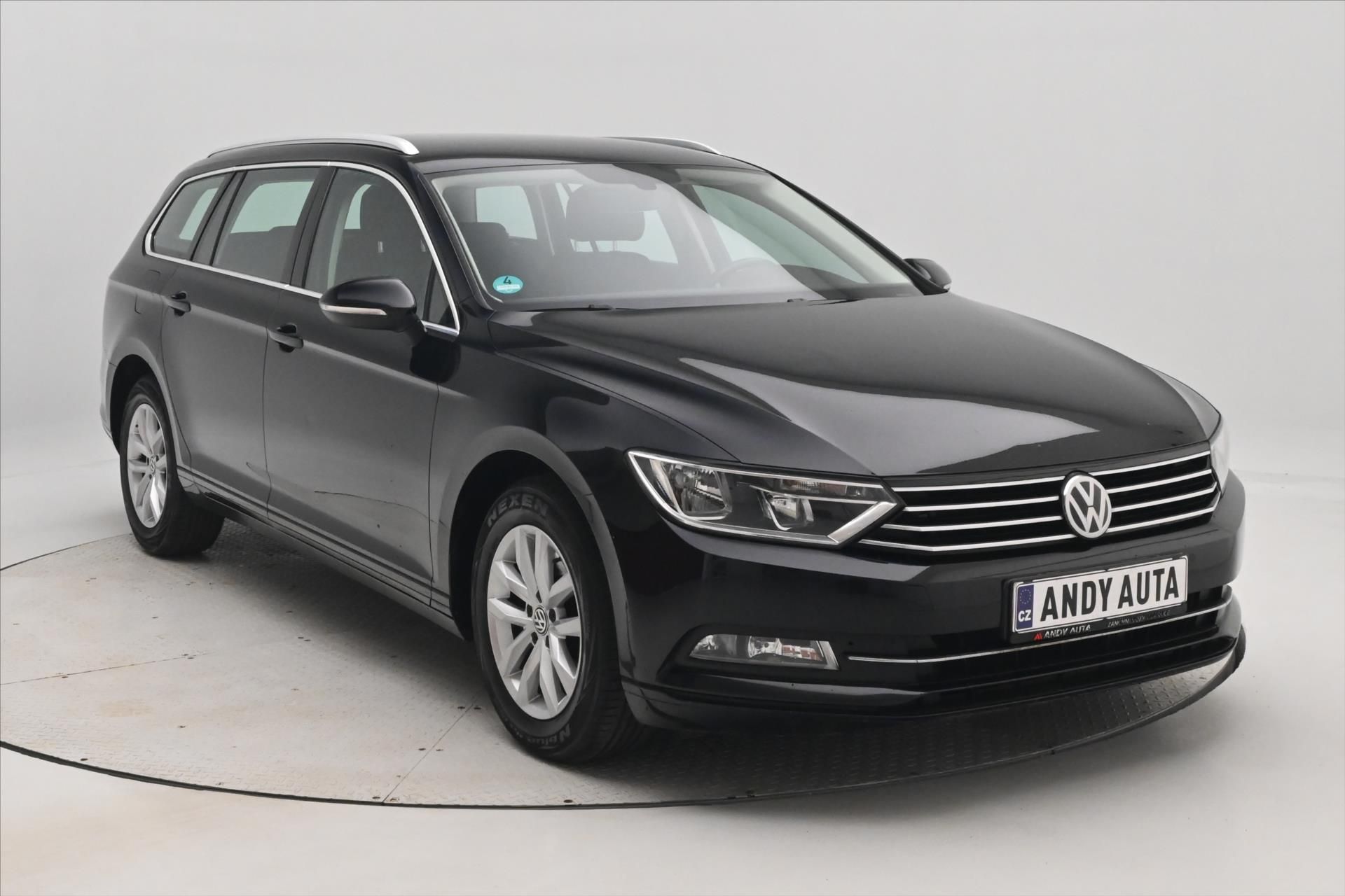 Volkswagen Passat, 2,0 TDI 110 kW COMFORTLINE Zár - fotka 3