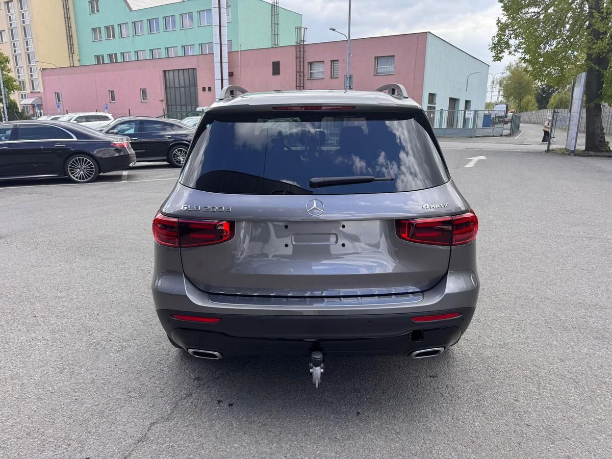 Mercedes-Benz GLB, 200 d 4MATIC - fotka 6