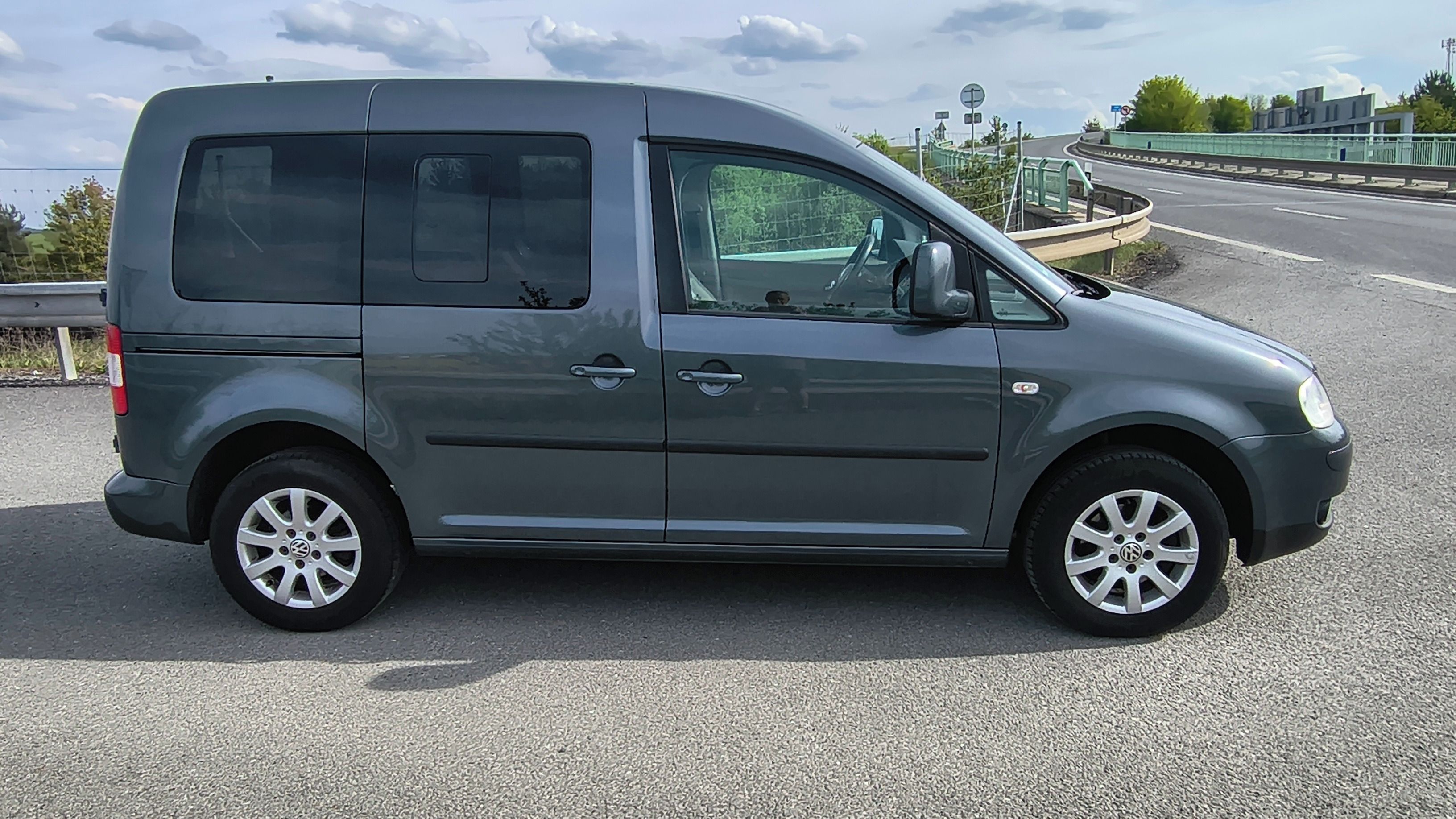 Volkswagen Caddy, 1.6i 75kw digiklima výhřev - fotka 4