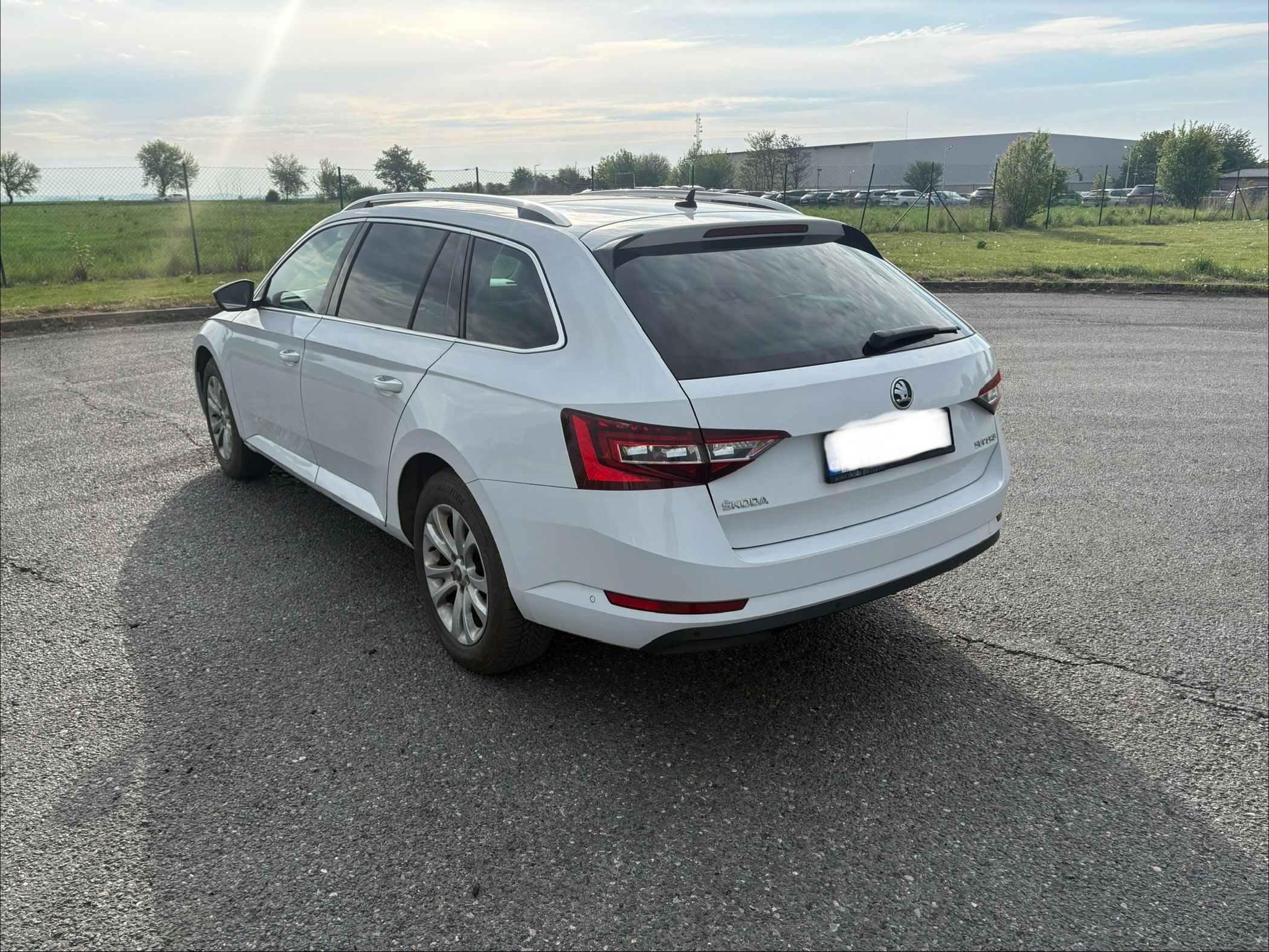 Škoda Superb, 1,6 TDI, 88kW, Panorama,Canton - fotka 4