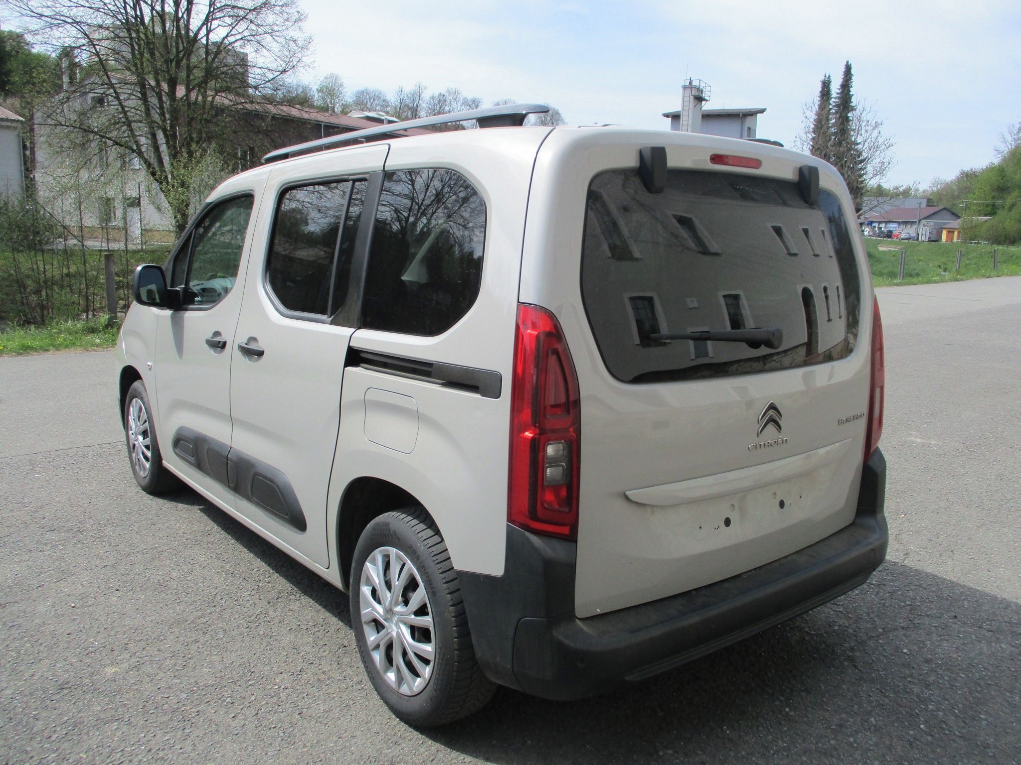 Citroën Berlingo, 1.2 i - 5míst, 1 Majitel - fotka 3