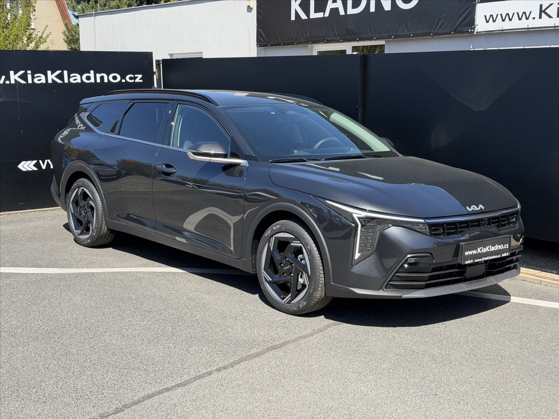 Kia K4, 1,6 T-GDi DCT TOP, 17", el.5.d - fotka 2