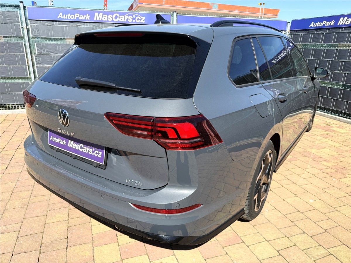 Volkswagen Golf, VIII 1.5 eTSI R-Line DSG - fotka 5