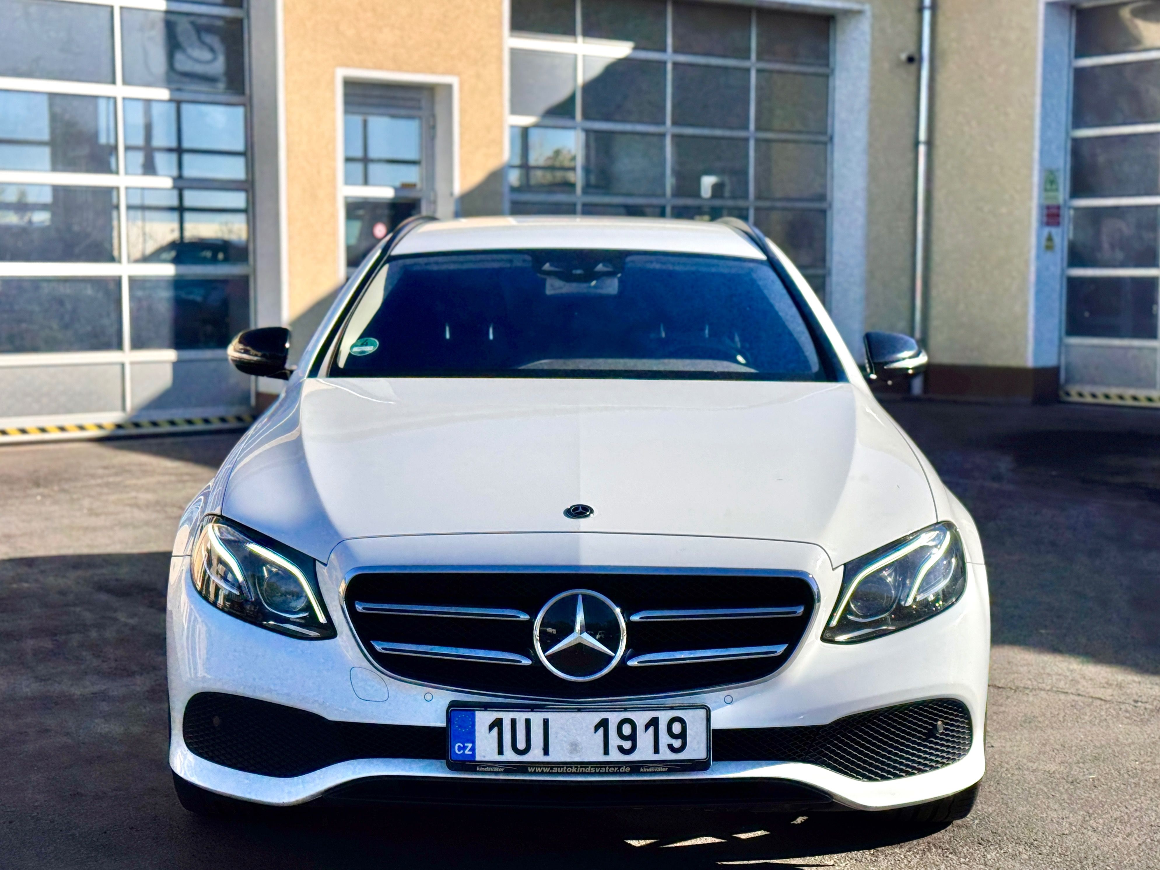 Mercedes-Benz Třídy E, 350d, 3.0 V6 - fotka 4