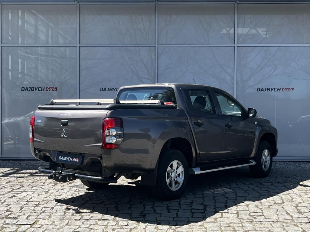 Mitsubishi L200, 2,3   1 majitel, nové v ČR - fotka 5