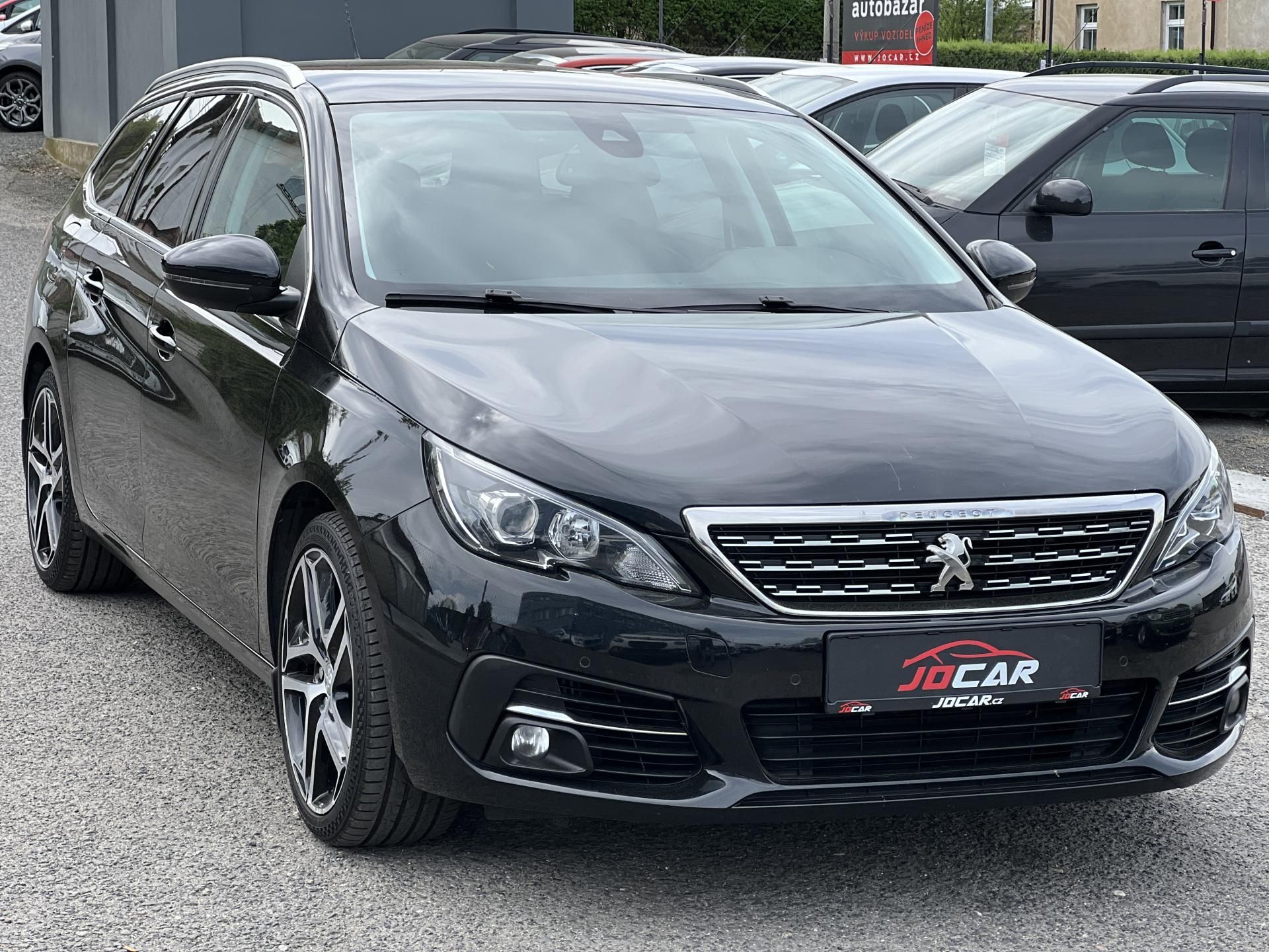 Peugeot 308, 1.6HDi NAVI KLIMA TAŽNÉ ALU - fotka 3