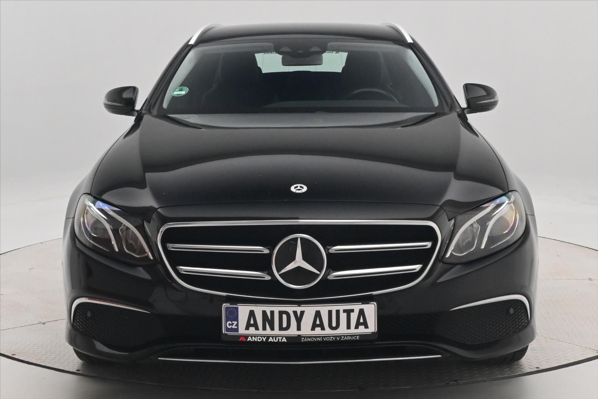 Mercedes-Benz Třídy E, 2,0 220d 143 kW Business 9G-Tr - fotka 2