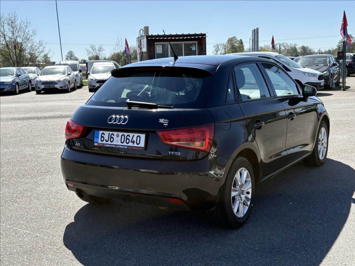 Audi A1, 1,2 TFSi 63kW 5dveří,Klima,Alu - fotka 2