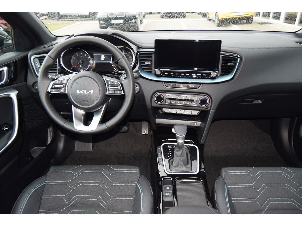 Kia XCee´d, 1,6 T-GDi 7DCT STEEL EDITION - fotka 5