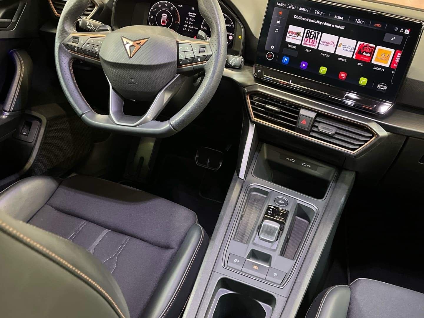 Cupra Leon, 2.0 TSI 140 kW DSG VZ Line ST - fotka 6
