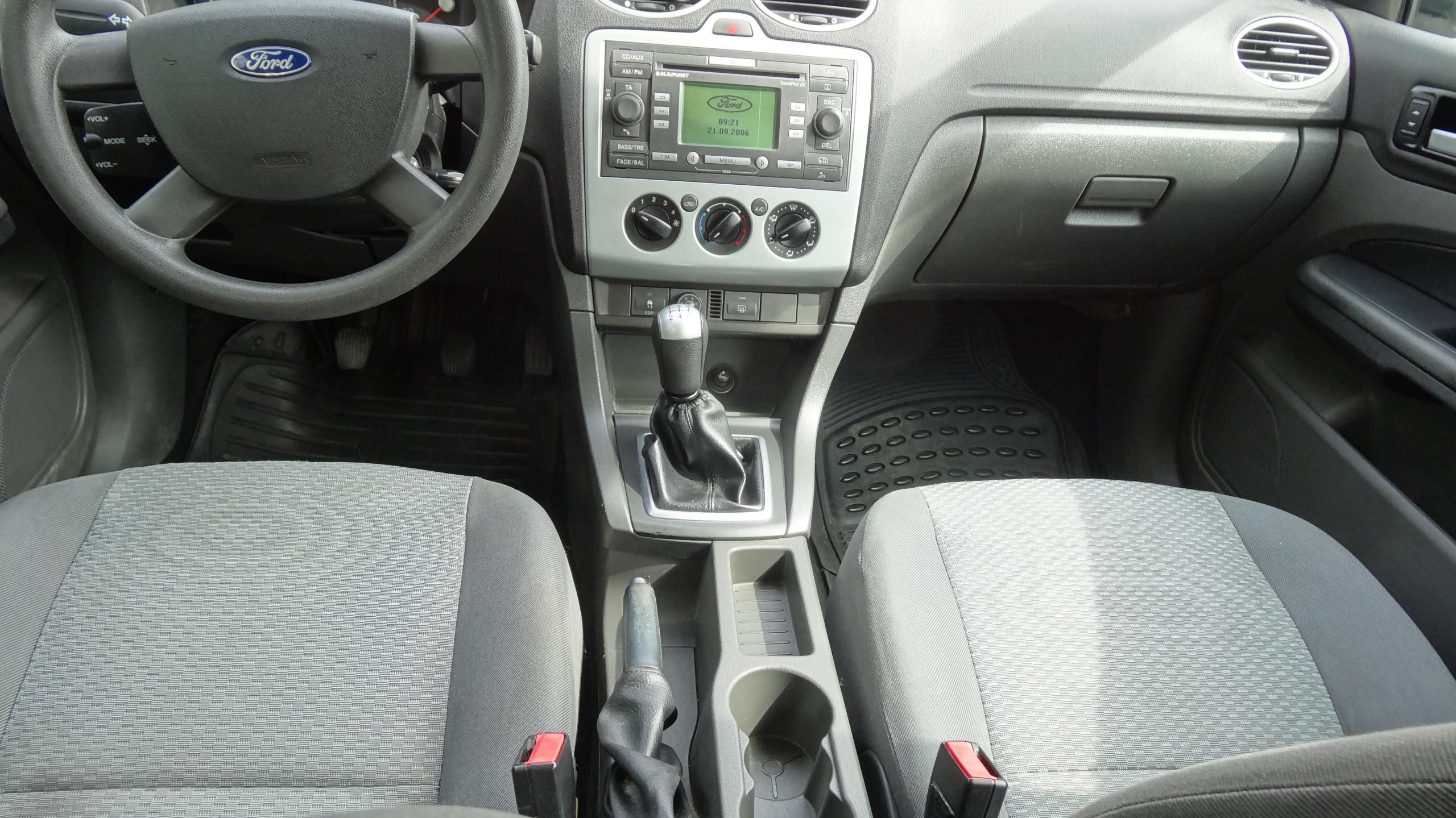 Ford Focus, Kombi 1.6i 74kW LPG Taž.zař. - fotka 4