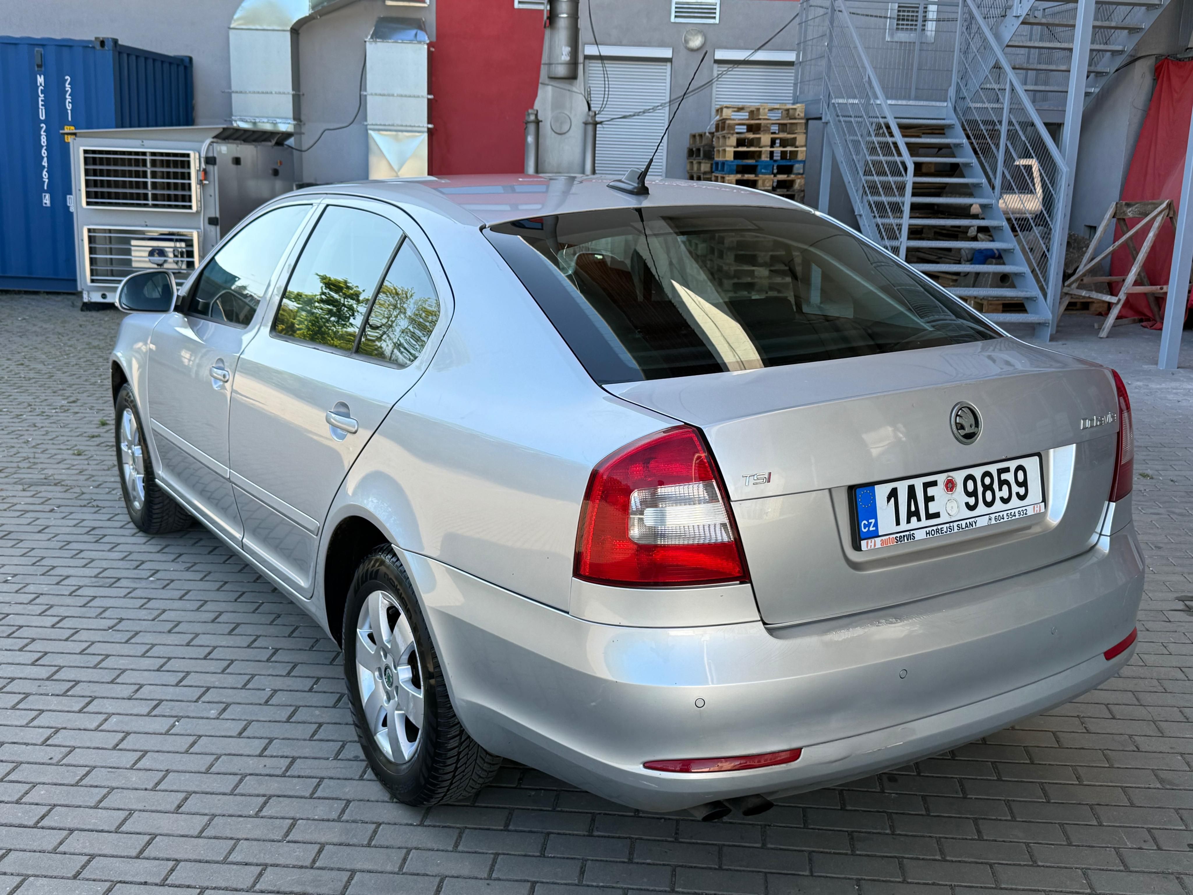 Škoda Octavia, 1.8TSI, 118kw Původ ČR - fotka 3