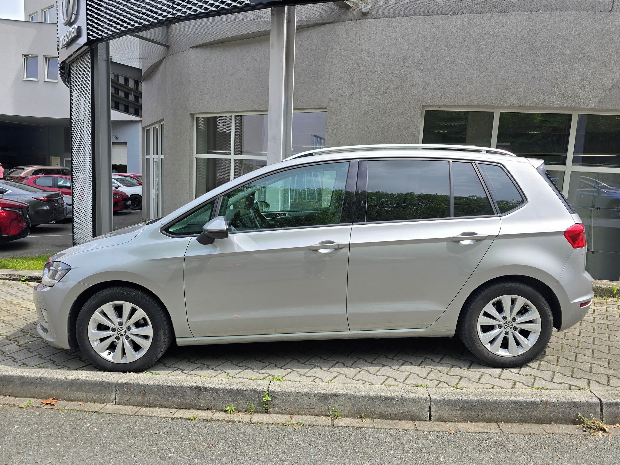 Volkswagen Golf Sportsvan, 1,4 TSI 92KW,  Highline, ČR - fotka 2