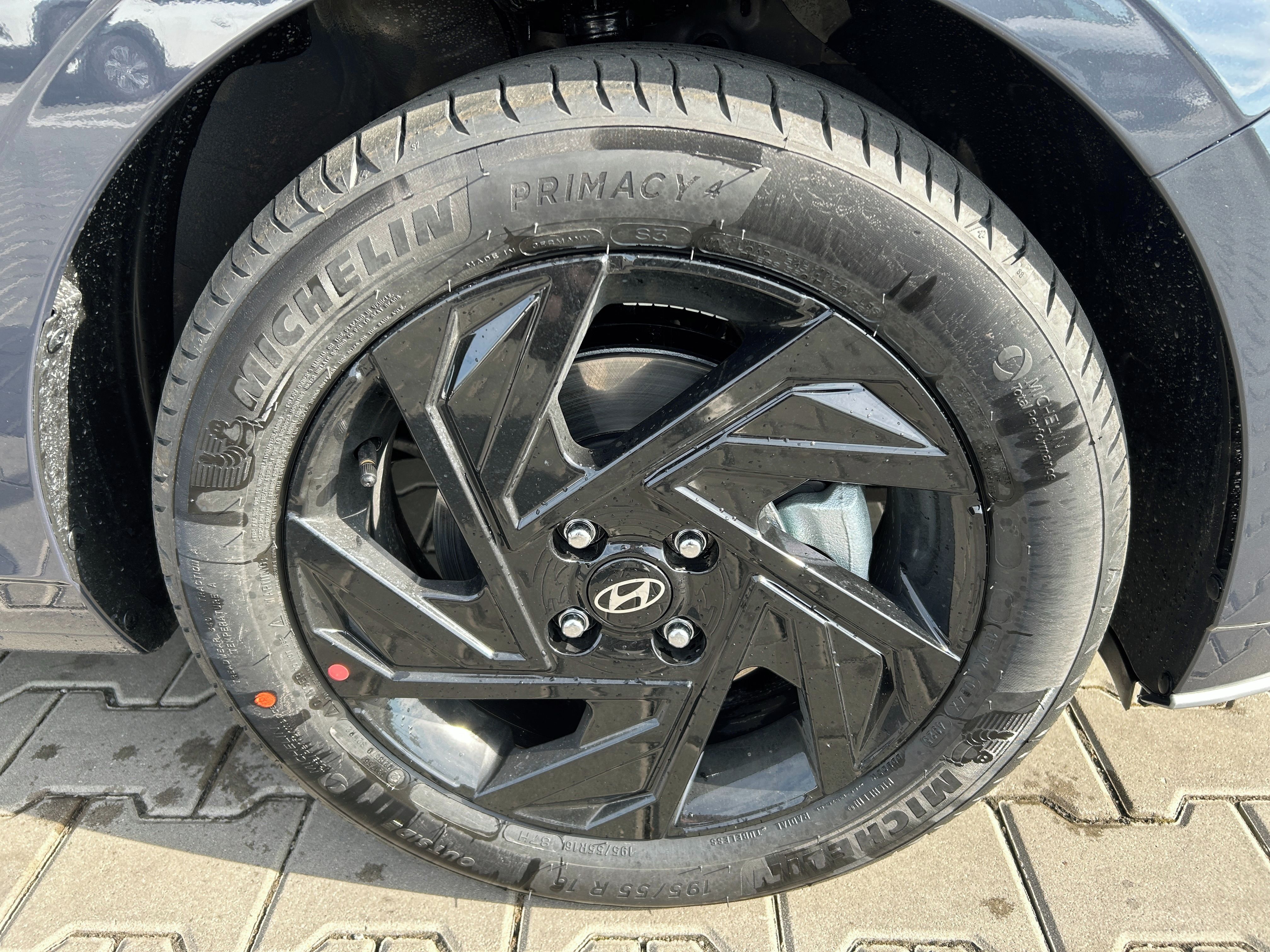 Hyundai i20, 26 1,0 T-GDI DCT GO PLUS! 66kW - fotka 4