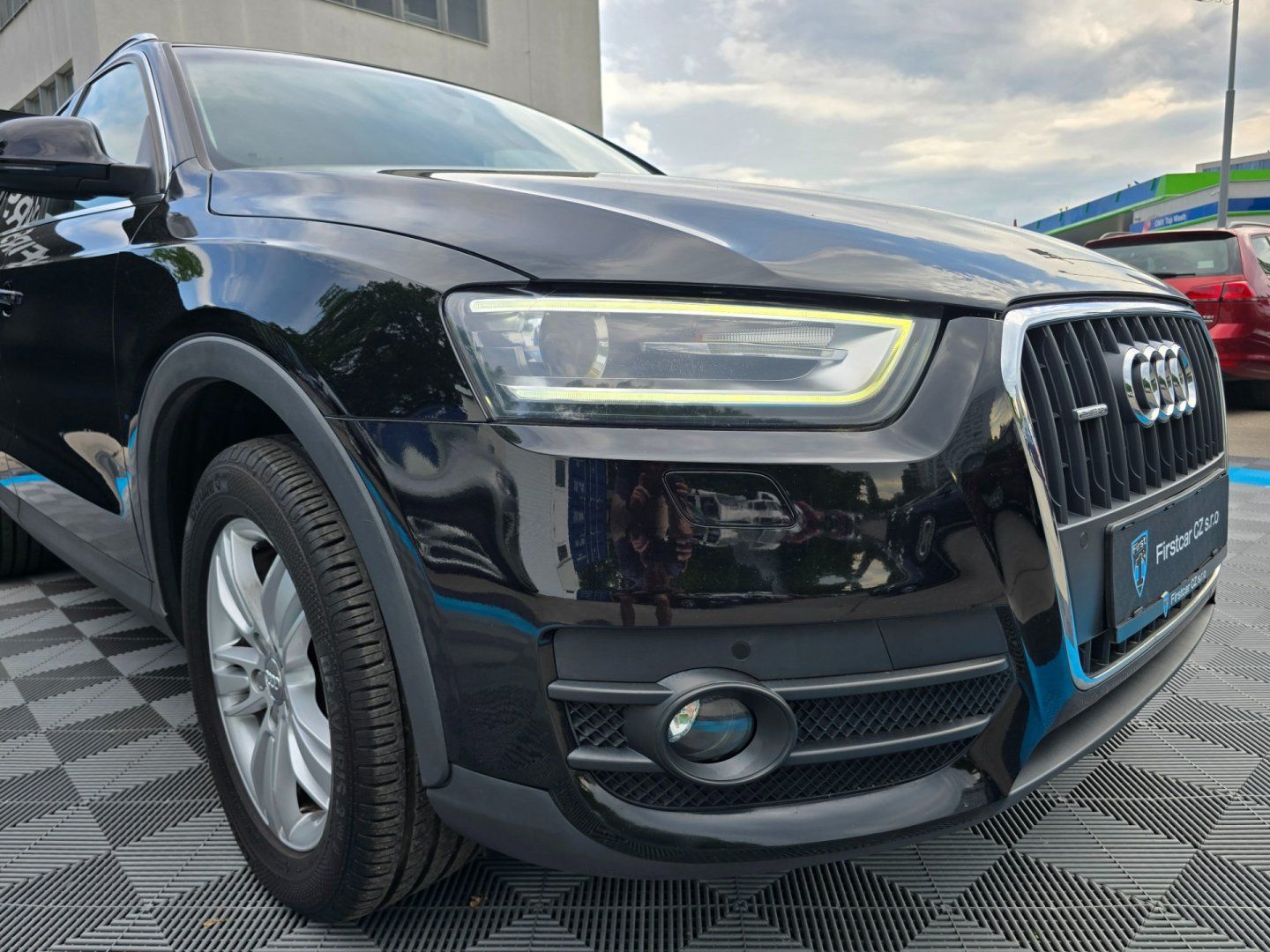 Audi Q3, 2.0TFSI/4X4/ČR/2MAJ/2012 - fotka 3