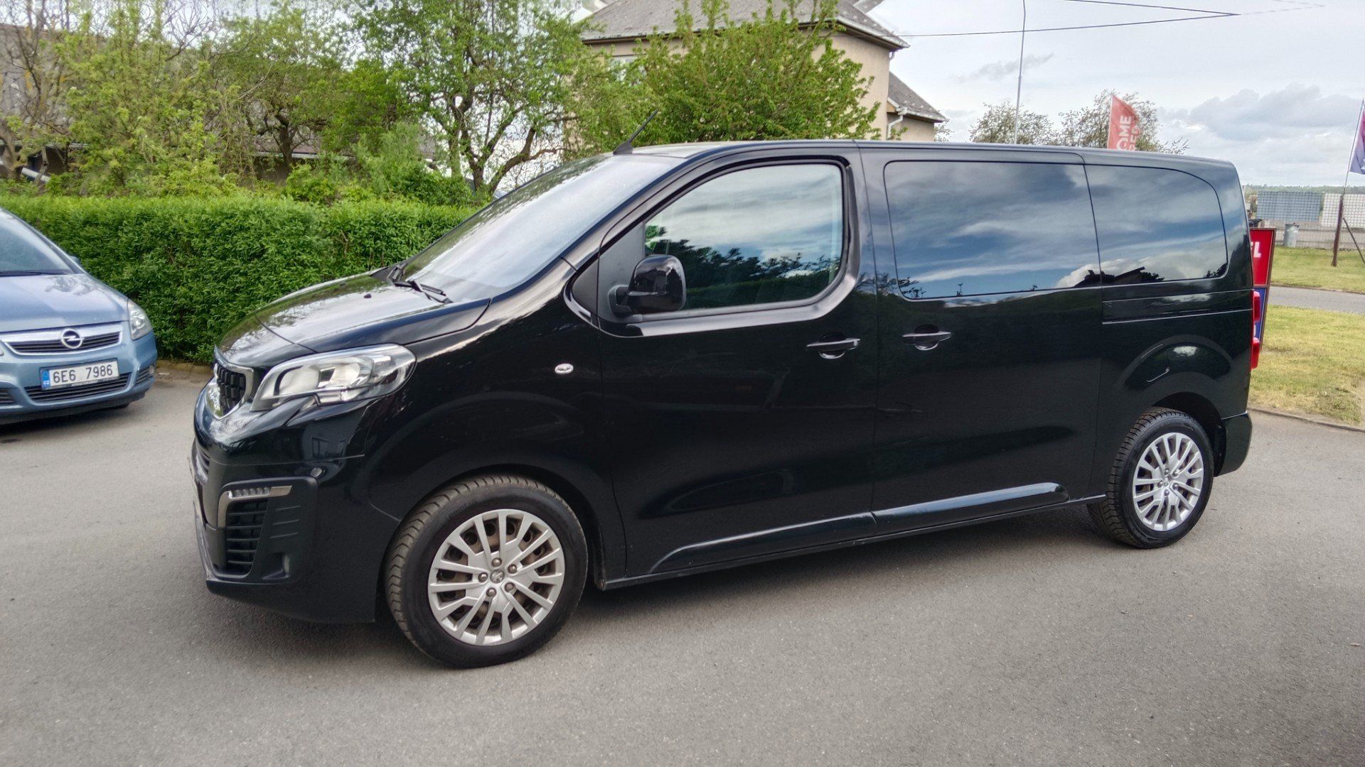 Peugeot Traveller, 1.5 D 8 Míst Odpočet dph - fotka 4
