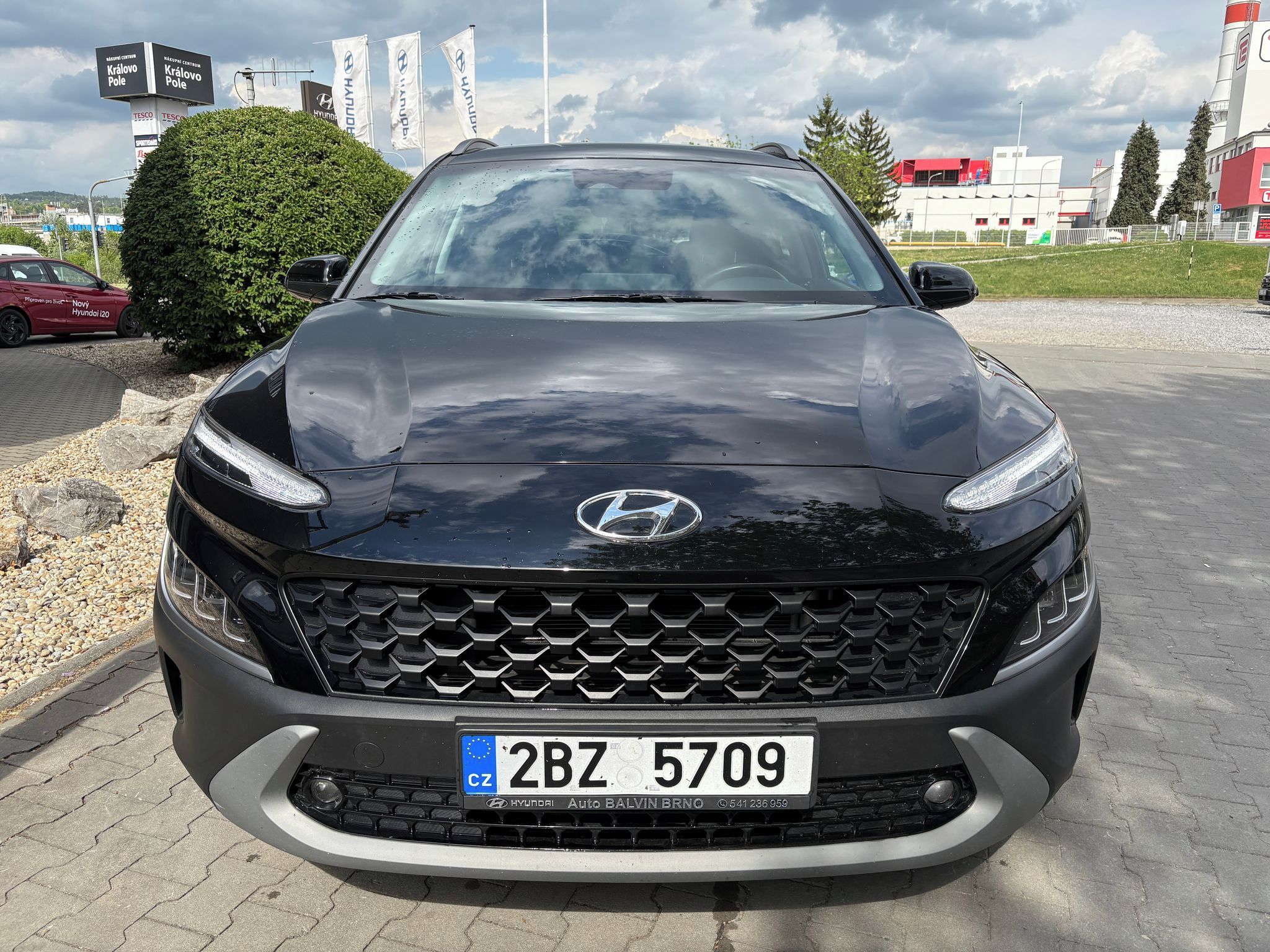 Hyundai Kona, Smart DCT 1.6 GDI HEV  77kW - fotka 6