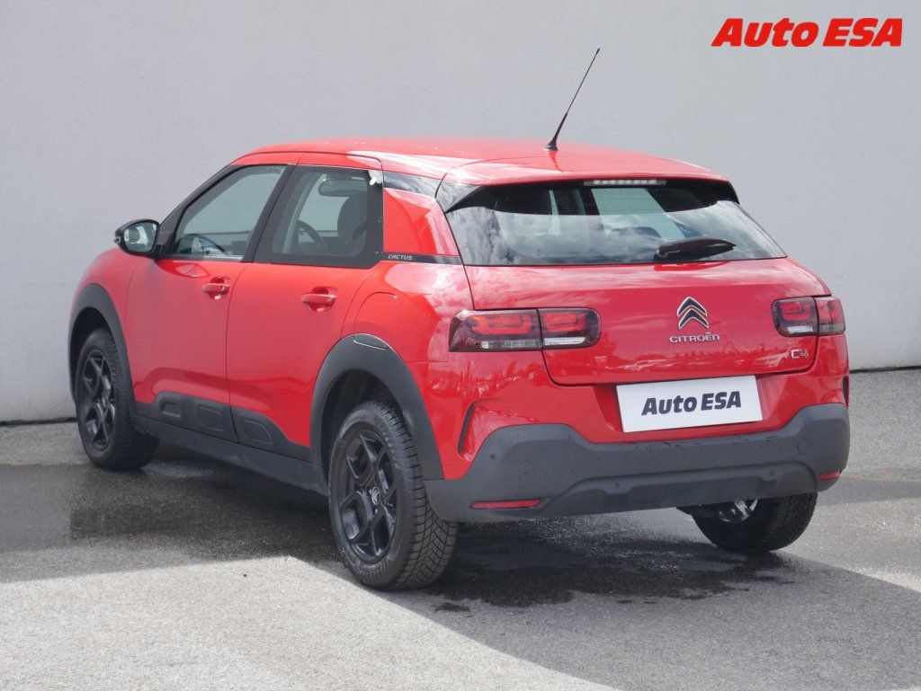 Citroën C4 Cactus, 1.2 PT,ČR - fotka 6