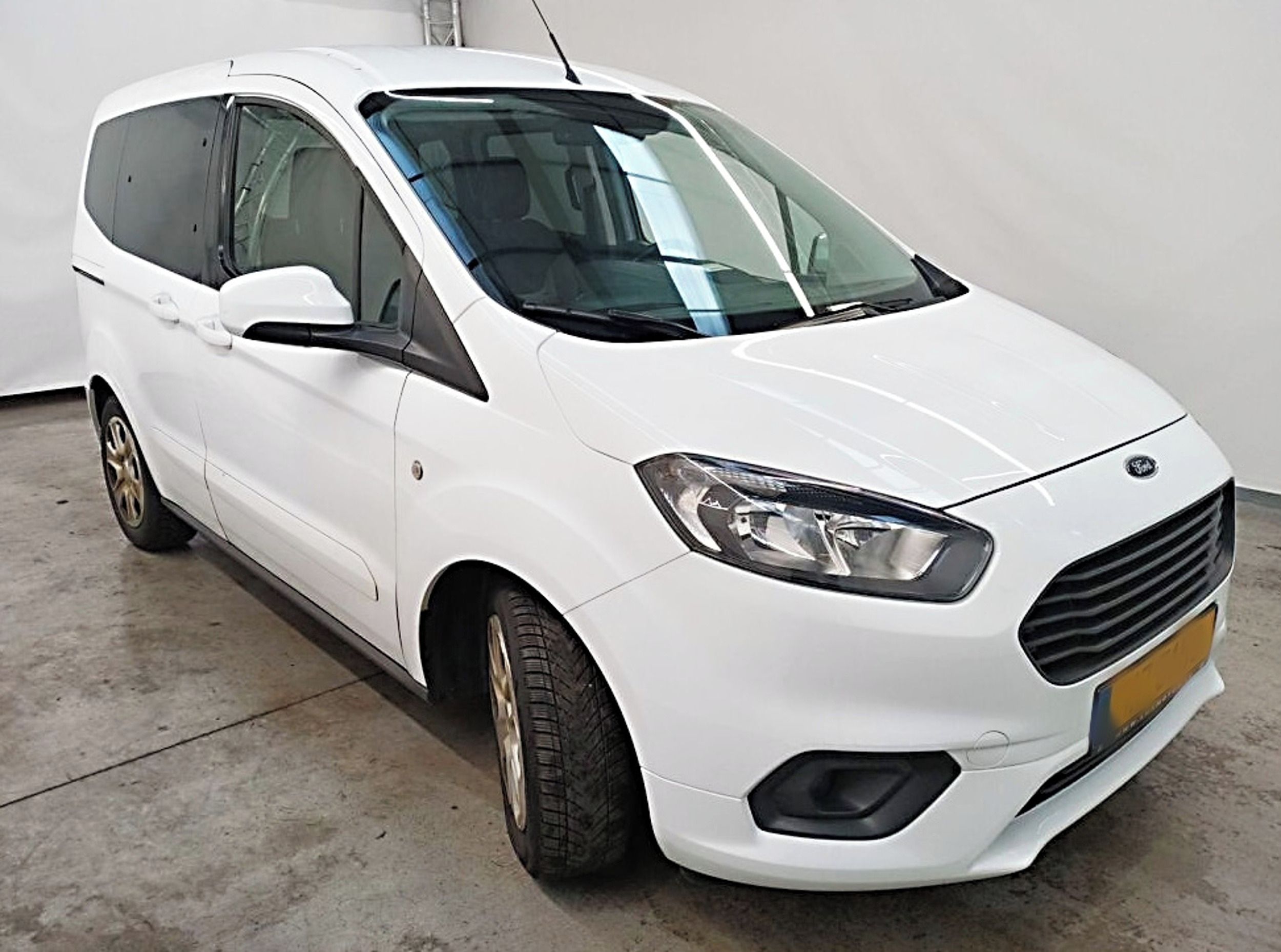 Ford Tourneo Courier, 1.5 TDCi (75 kW) TREND