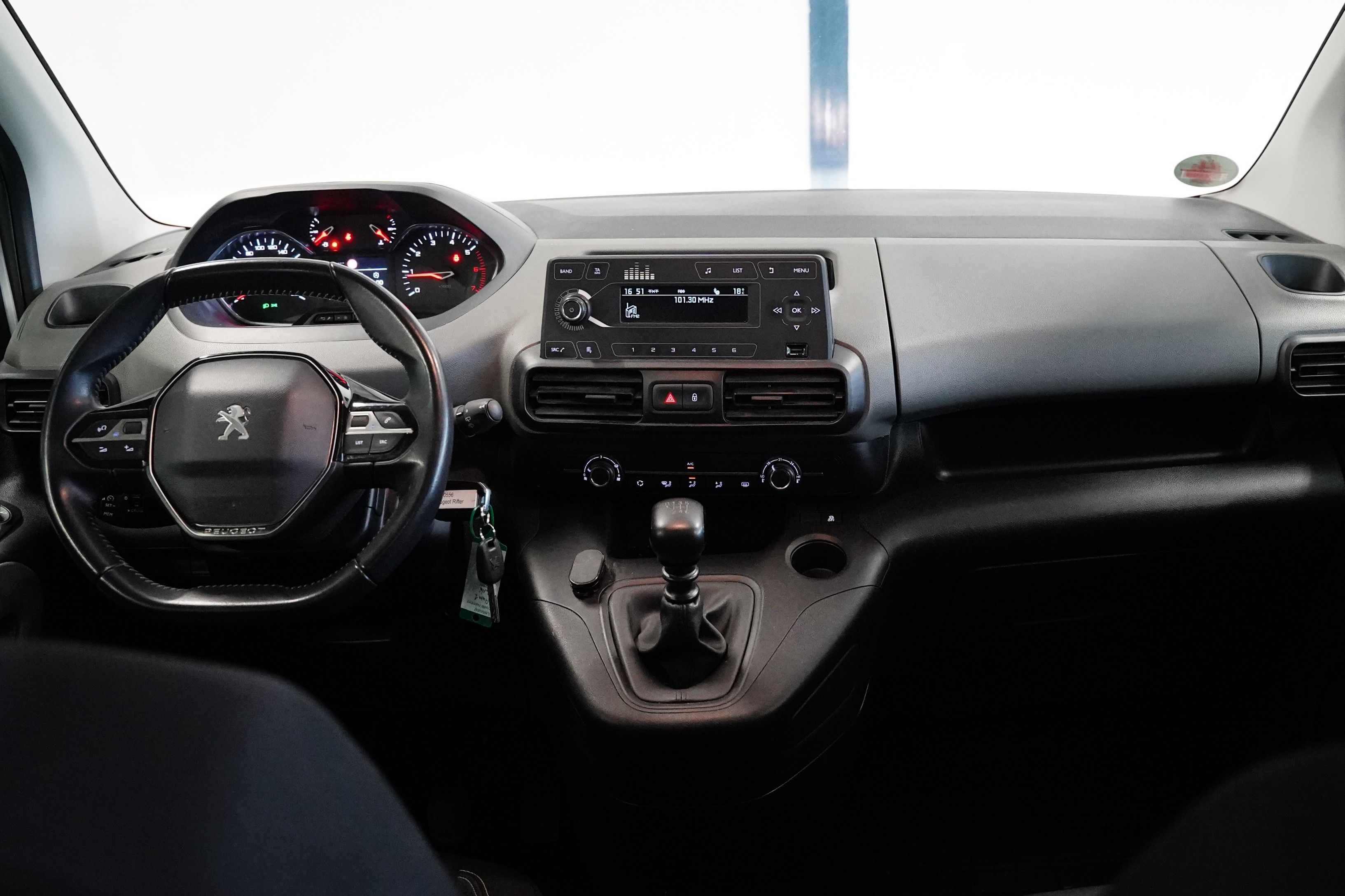 Peugeot Rifter, 1.5 Blue-HDi 96 kW Active L1 - fotka 5