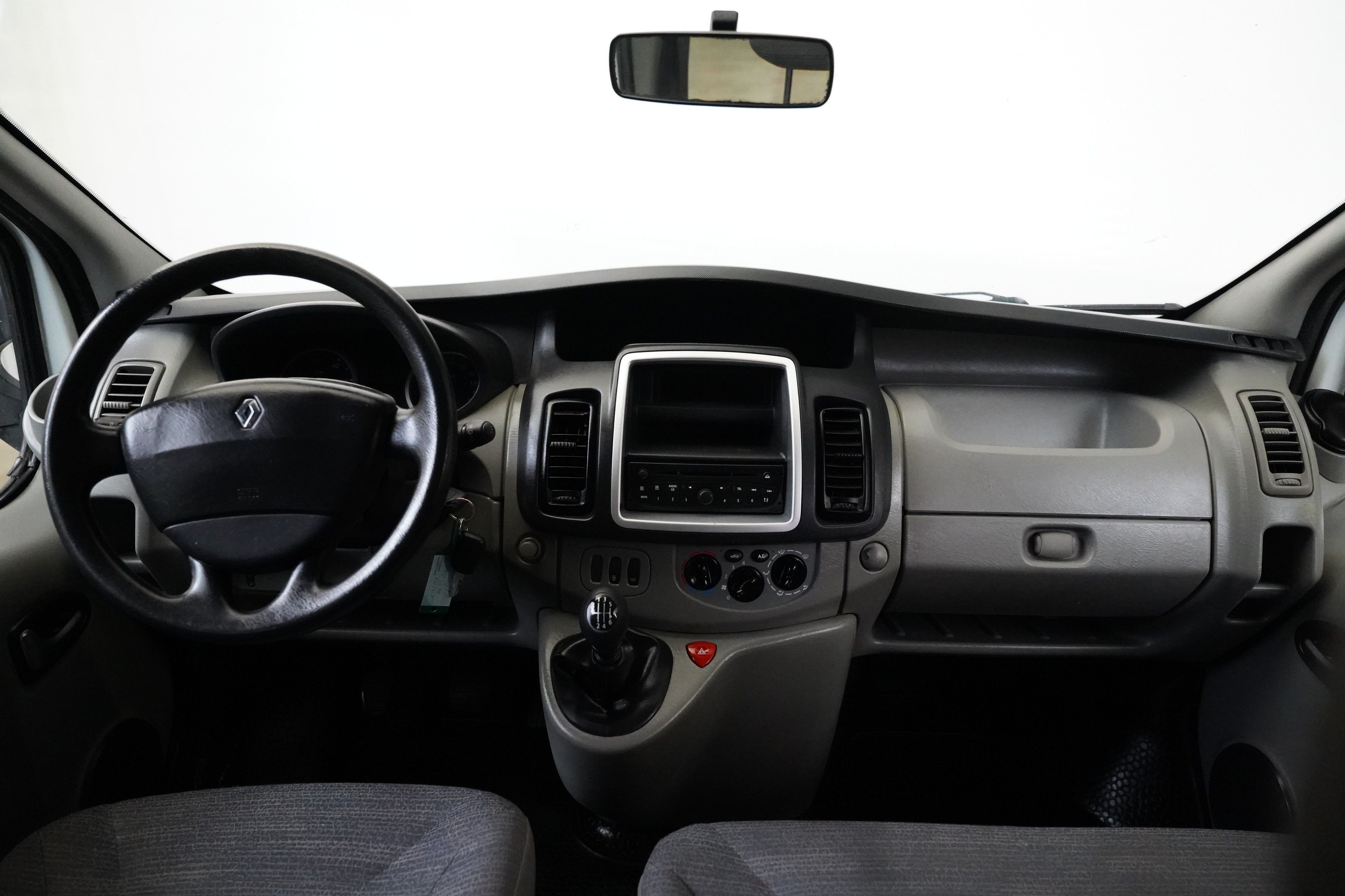 Renault Trafic, 2.0 dci 66 kW - fotka 3